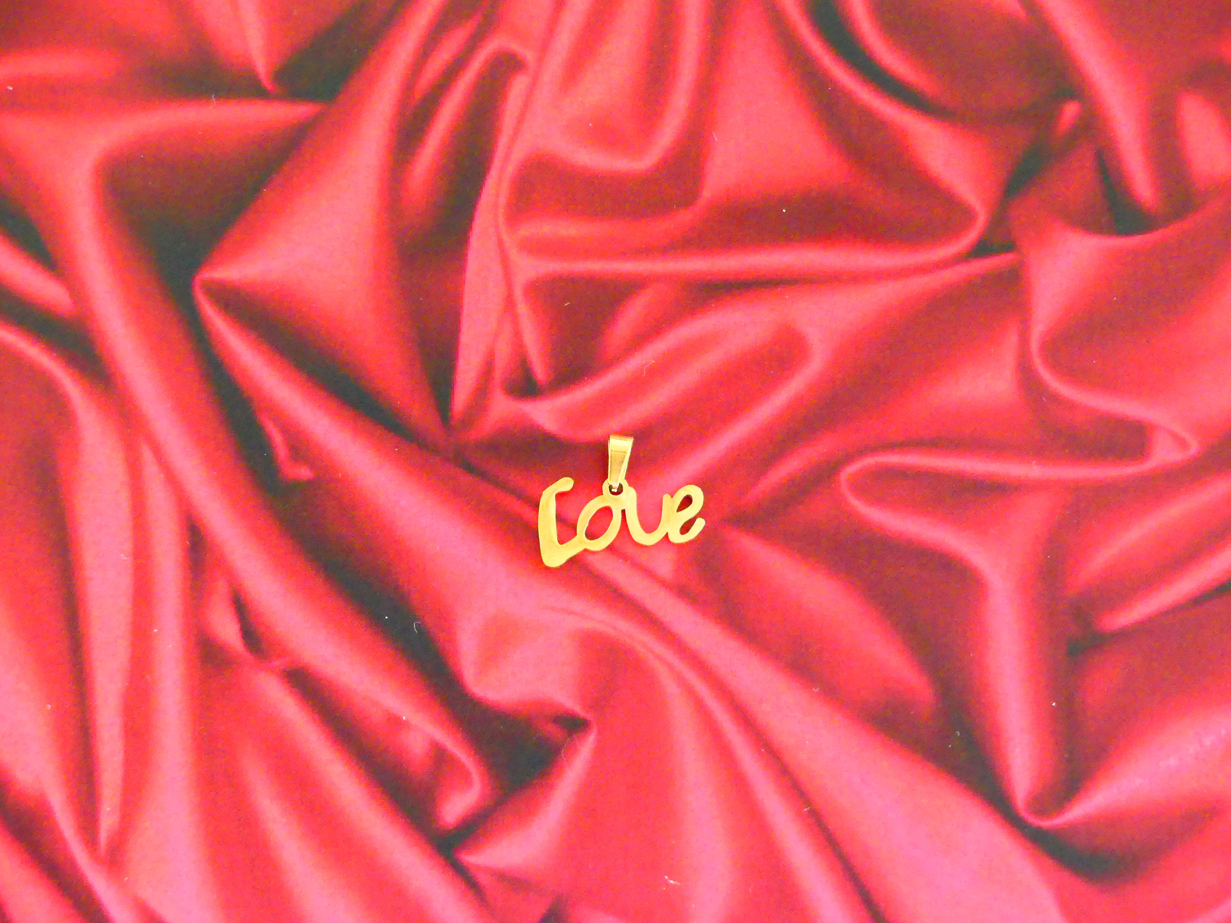 Pendentif - Love doré - Acier inoxydable (1 pce)