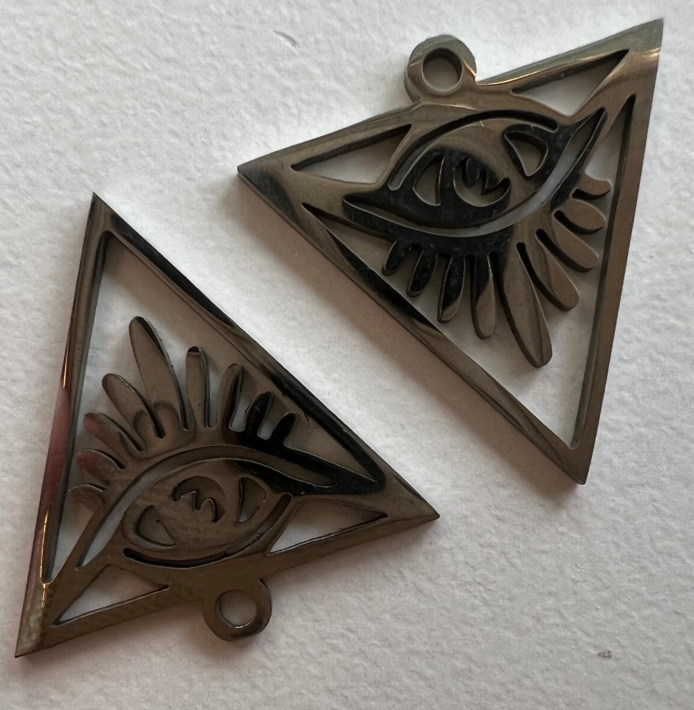 Pendentif Triangle Œil en acier inoxydable  (1 pce)