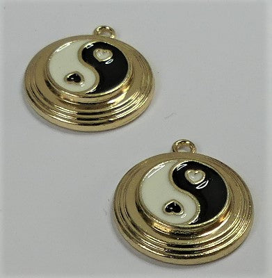 Pendentif en émail, plaqué en alliage d'or clair avec Yin Yang  (1 pce)