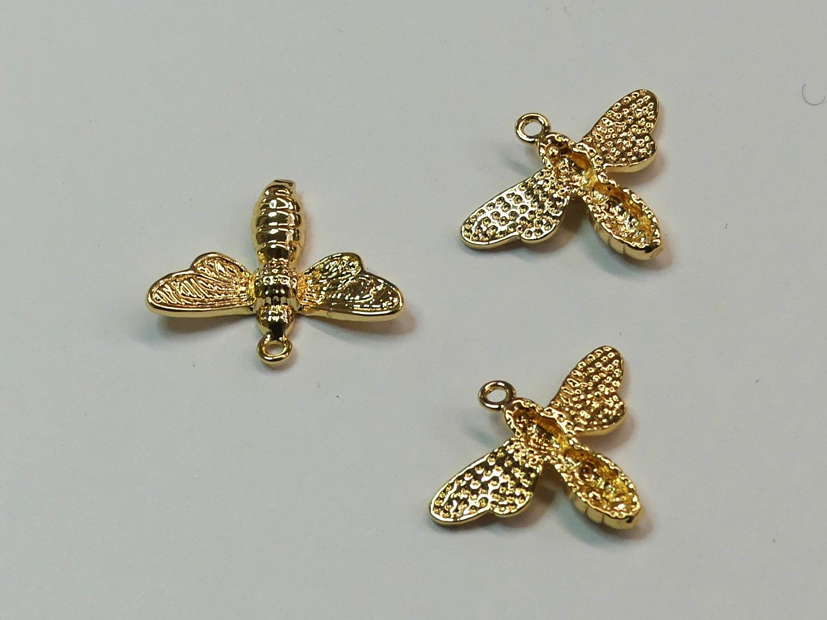Breloque en laiton, abeille, plaqué or 18K (1 pce)