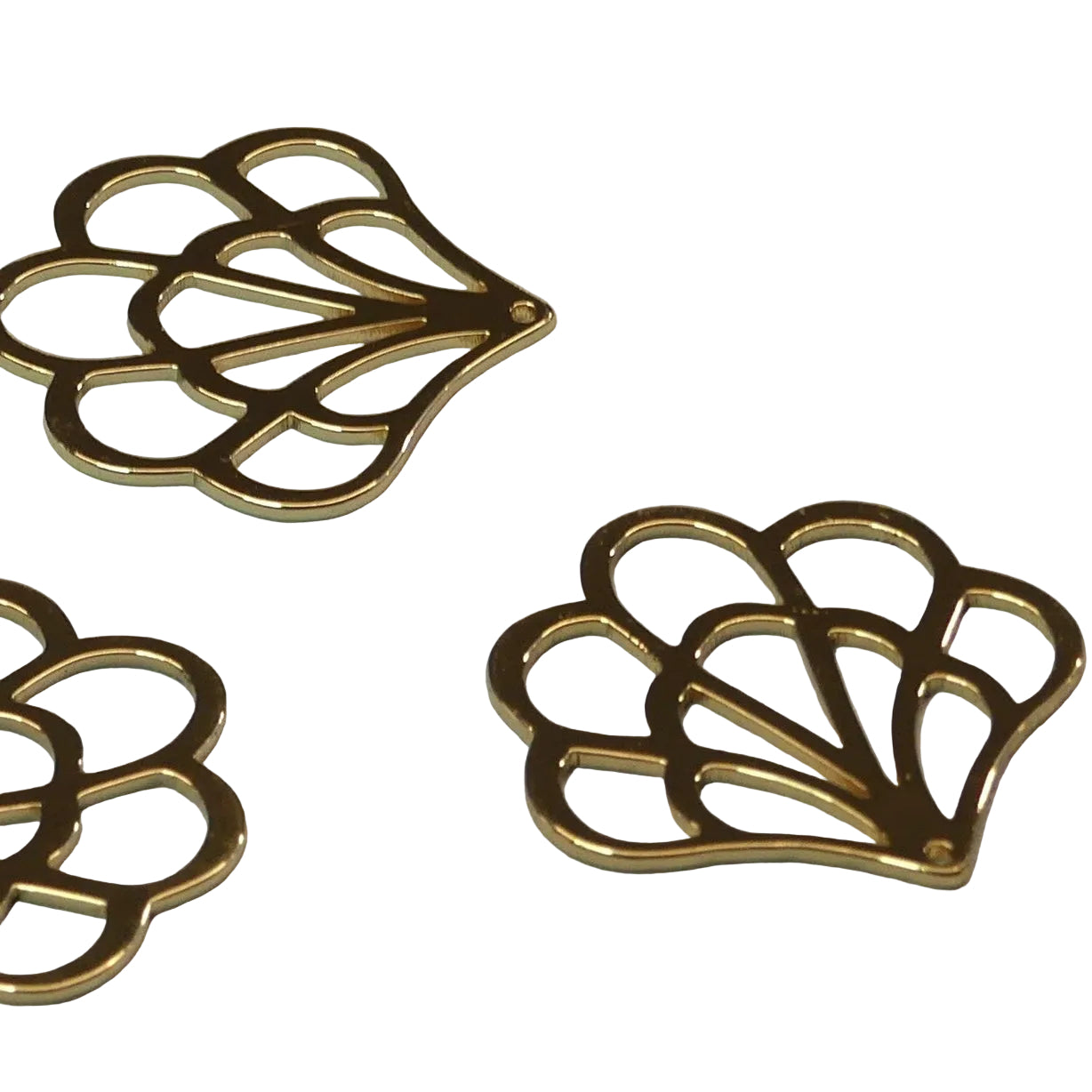 Breloque en laiton, eventail, plaqué or 18K (1 pce)