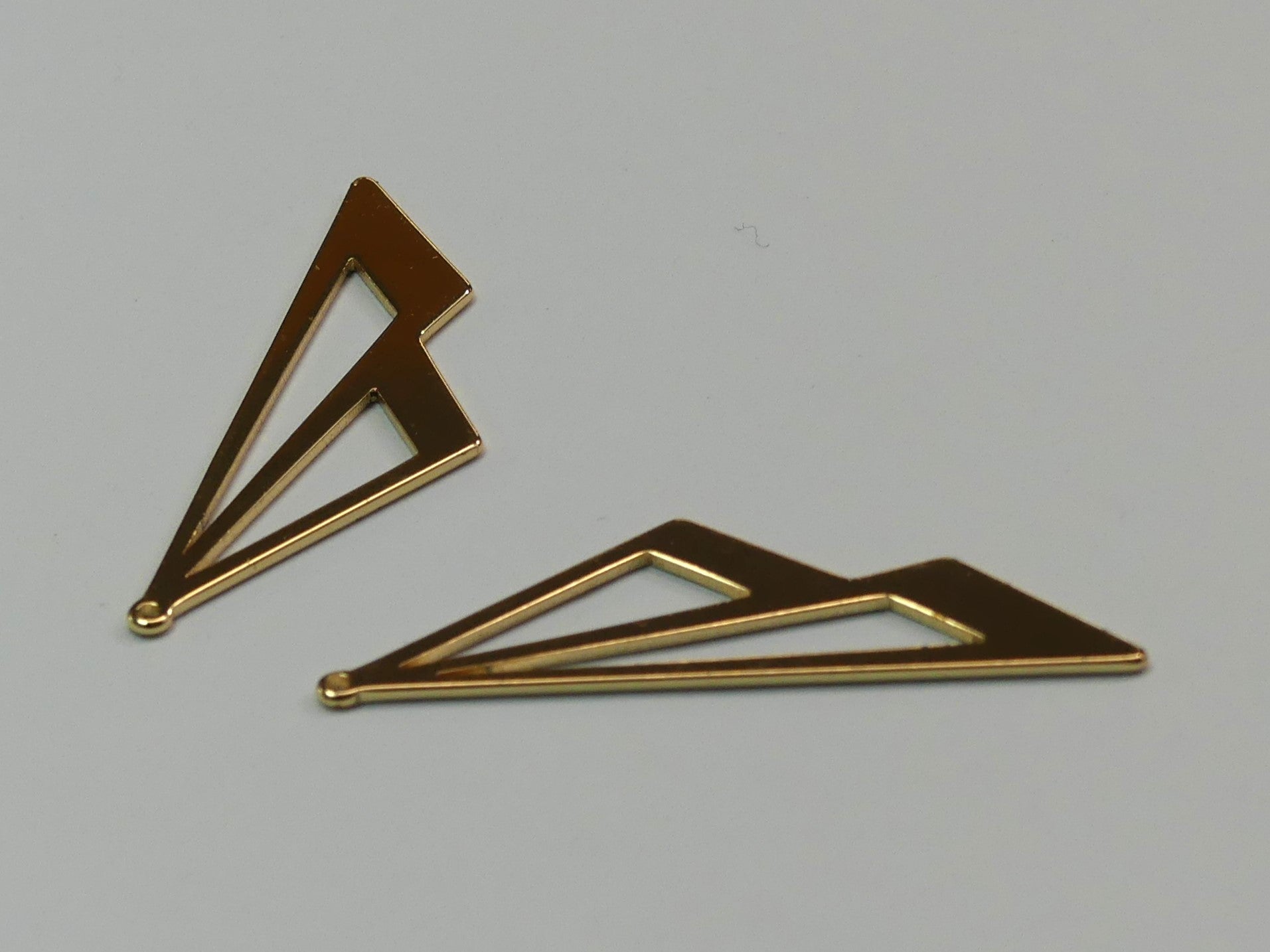 Pendentifs en laiton, double triangle, plaqué or 18K (1 pce)