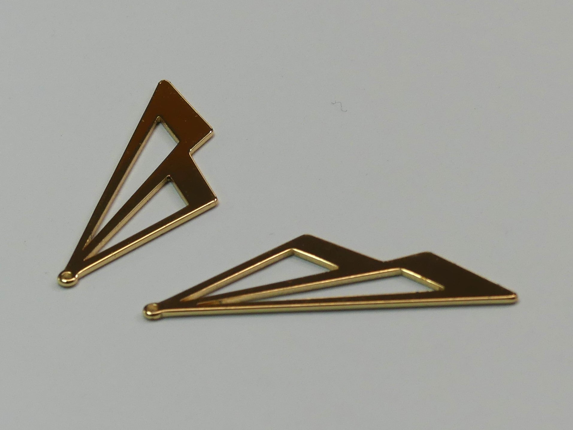 Pendentifs en laiton, double triangle, plaqué or 18K (1 pce)