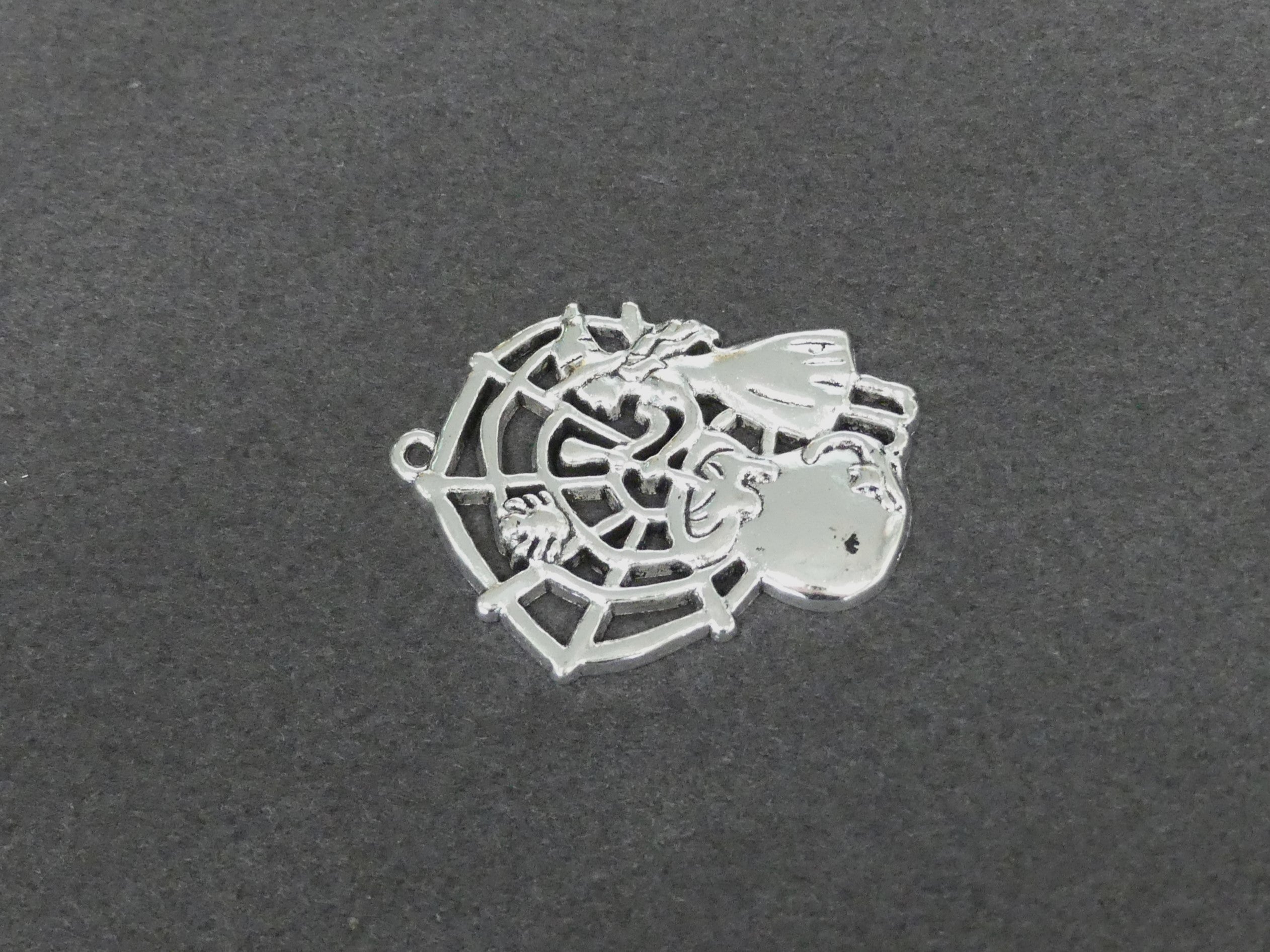 Pendentifs Halloween  "Toile d'araignée avec sorcière " - Argent antique - 1 pièce