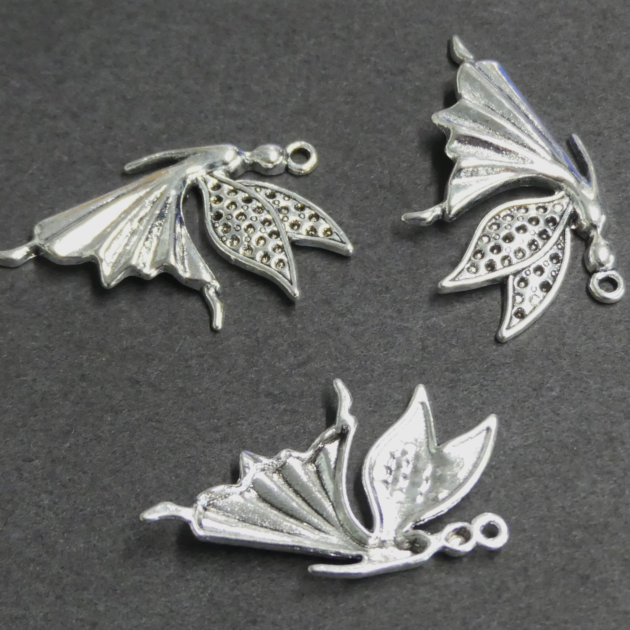 Pendentifs Halloween " Fée " en alliage - Argent antique - 1 pièce
