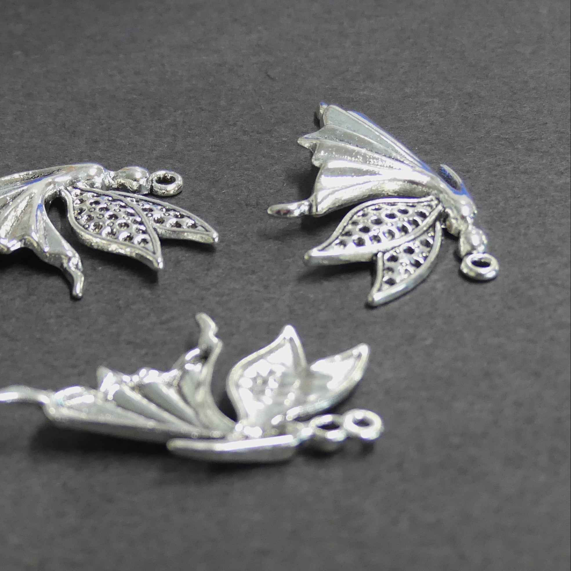 Pendentifs Halloween " Fée " en alliage - Argent antique - 1 pièce