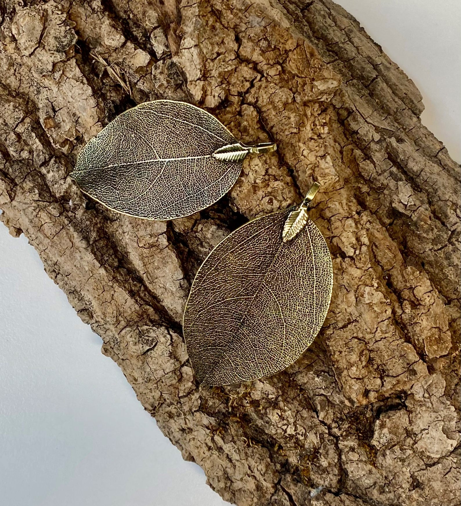 Pendentif de feuille naturelle bronze antique ( 1pces )