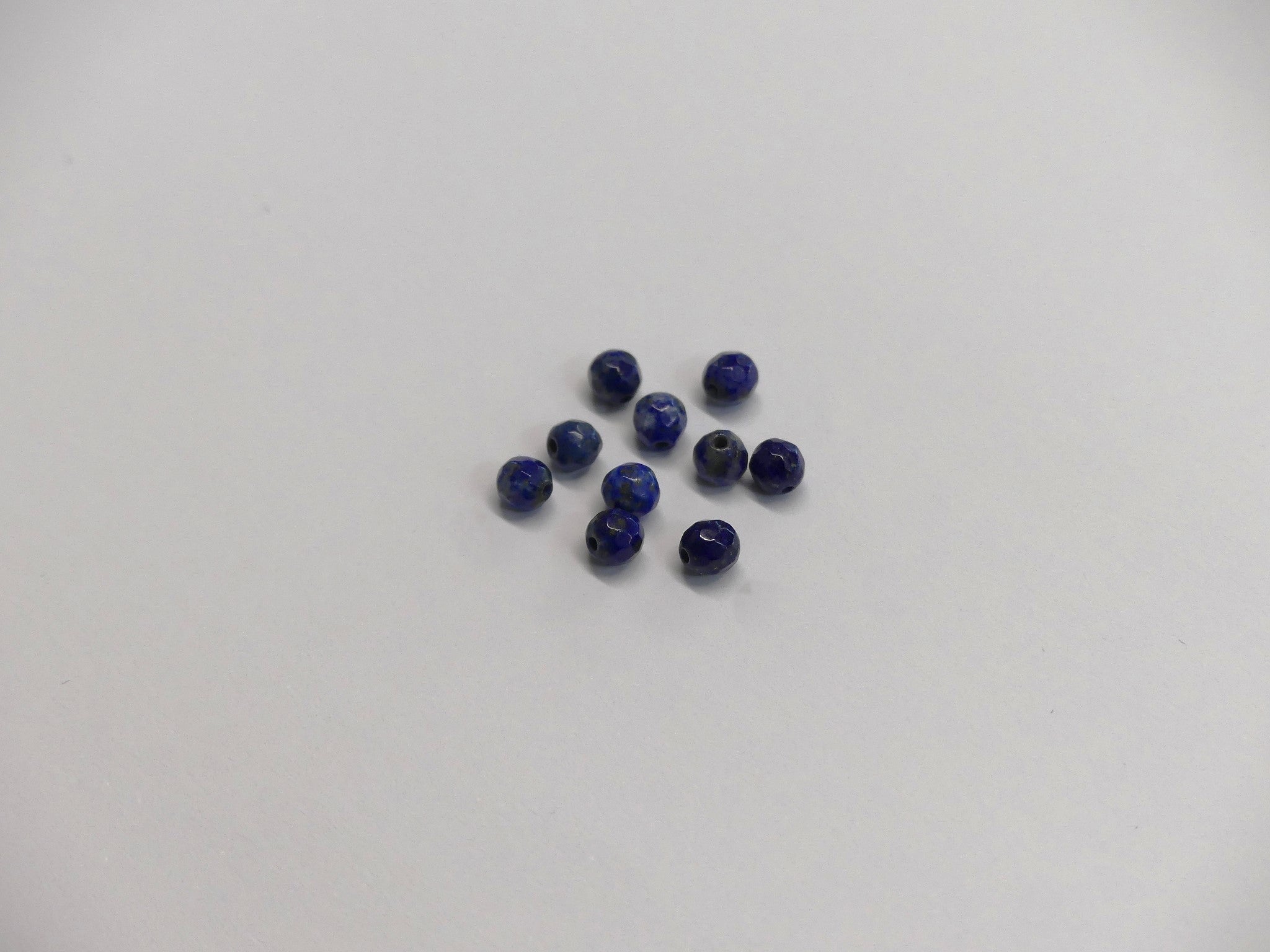 Perles en Lapis Lazuli naturelle, rondes et taillées à facettes - 10 pièces