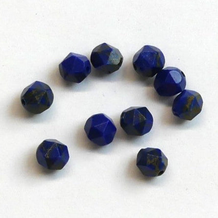 Perles en turquoise avec ligne or synthétique, taillées à facettes - (10 pces)