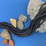 Perles Heishi - Noir  (5 g ~100 pces)