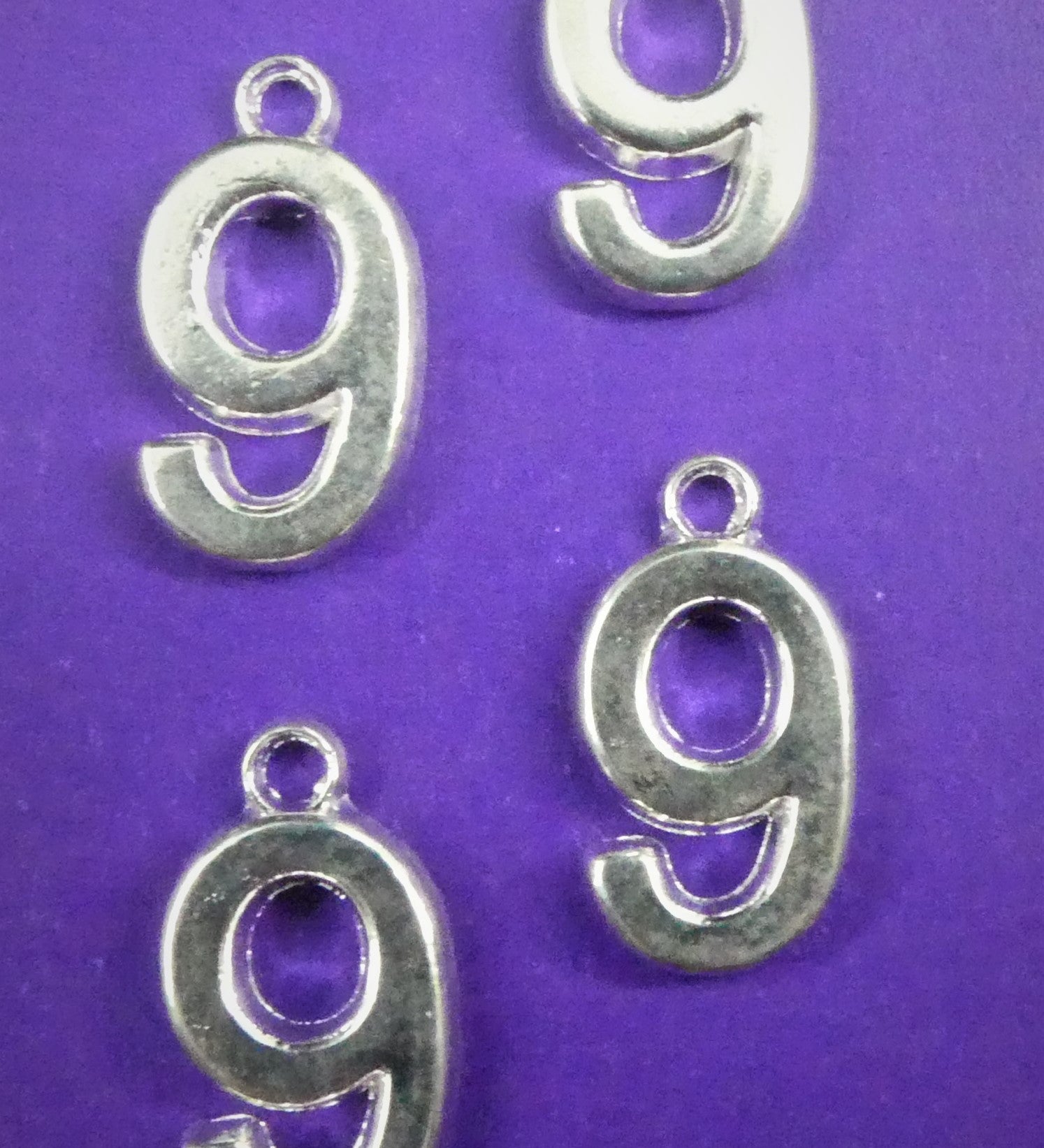 Charms - Chiffre "9" (1 pce)