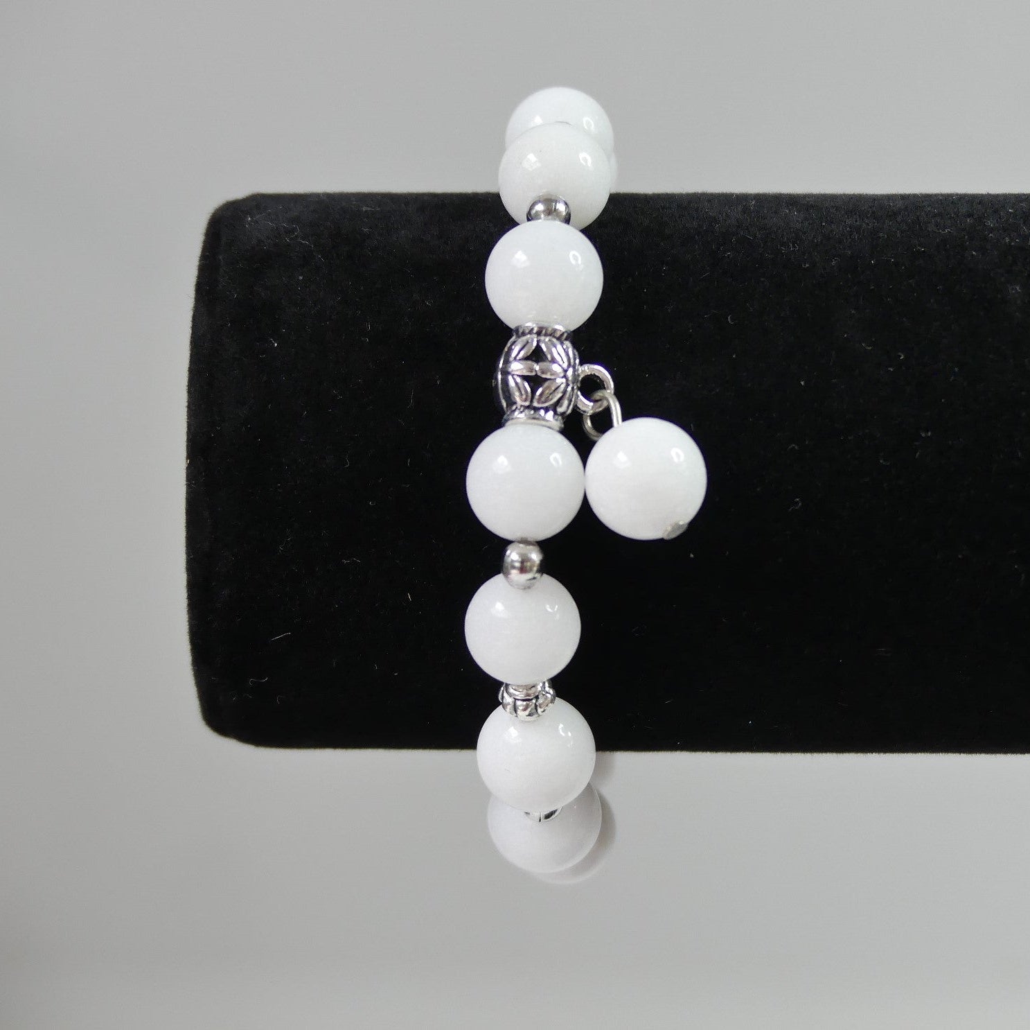 Bracelets de perles précieuses blanches 10mm  (1 pce)