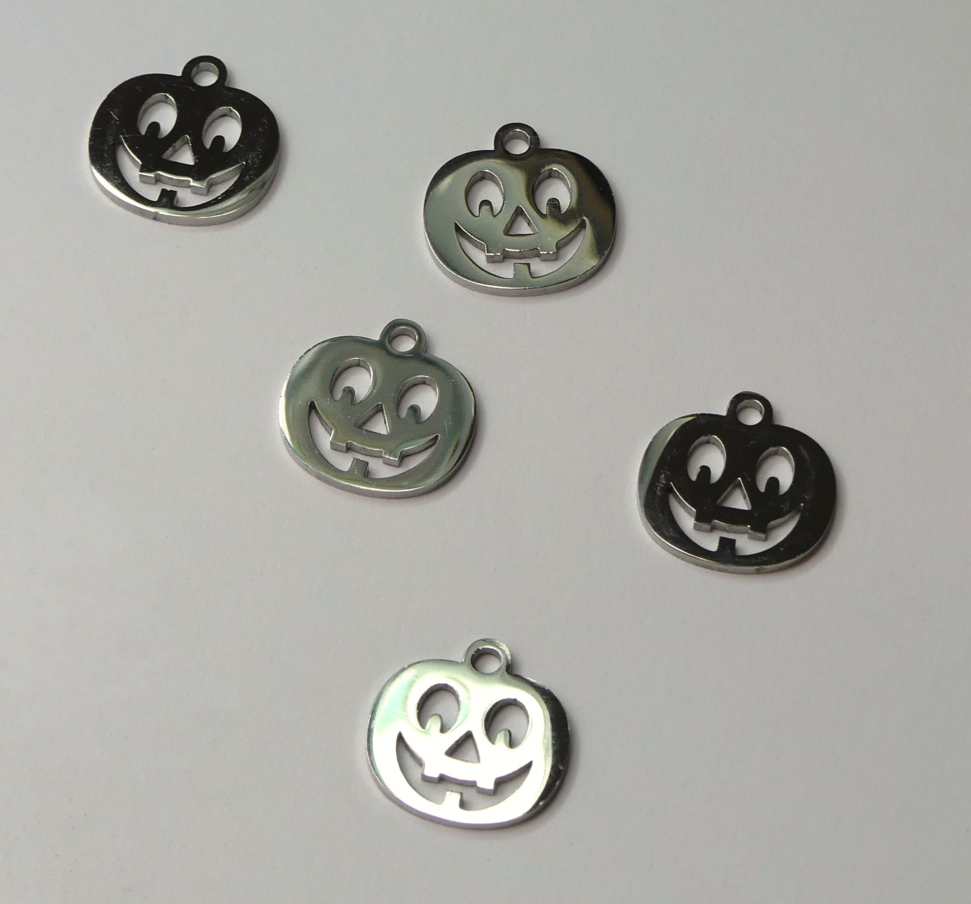 Breloque en acier inoxydable, Halloween, citrouille jack-o'-lantern, métallisé (1 pce)