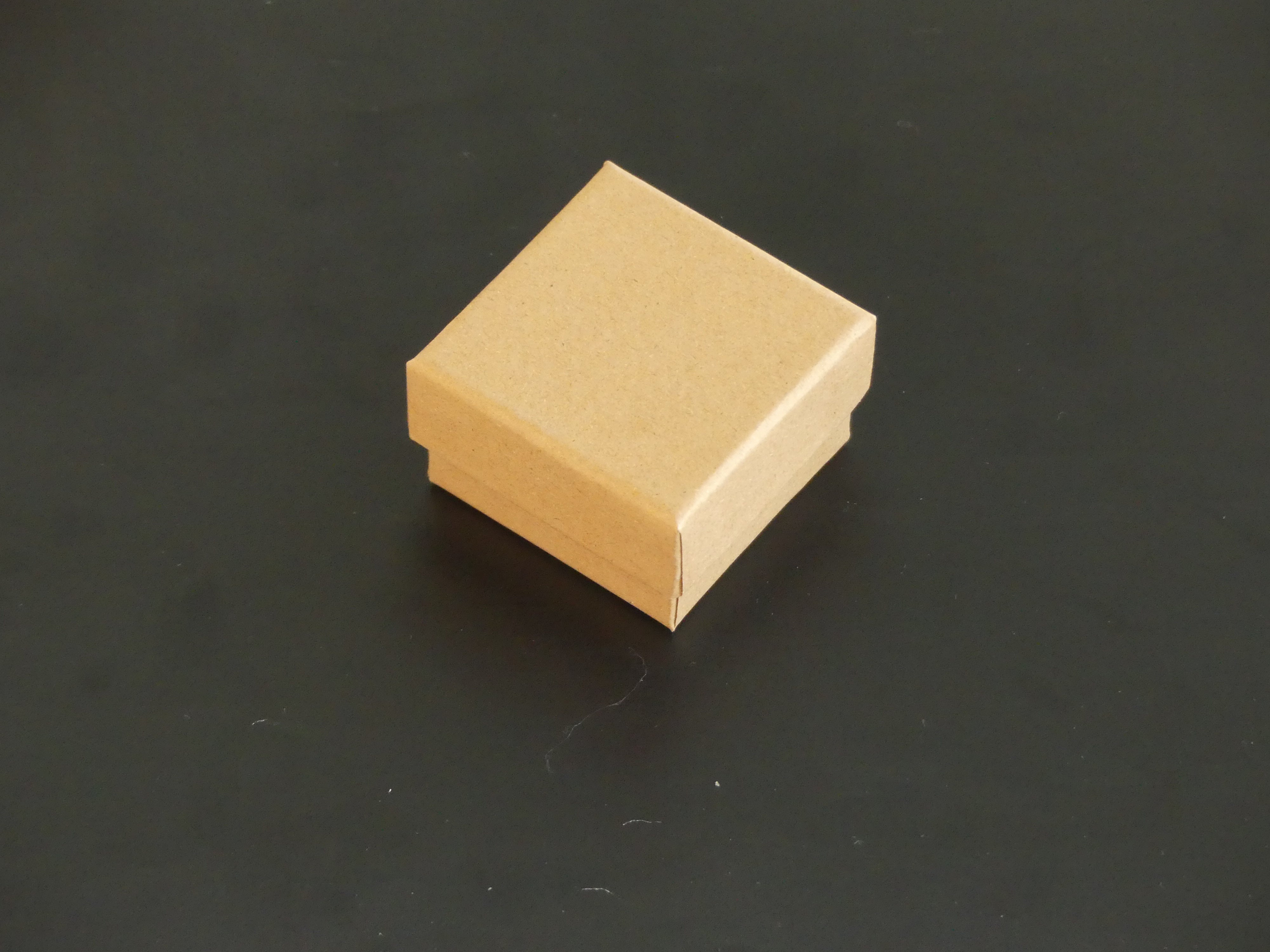 Boîte emballage cadeau pour bague, kraft brun 5 x 5 x 3 cm