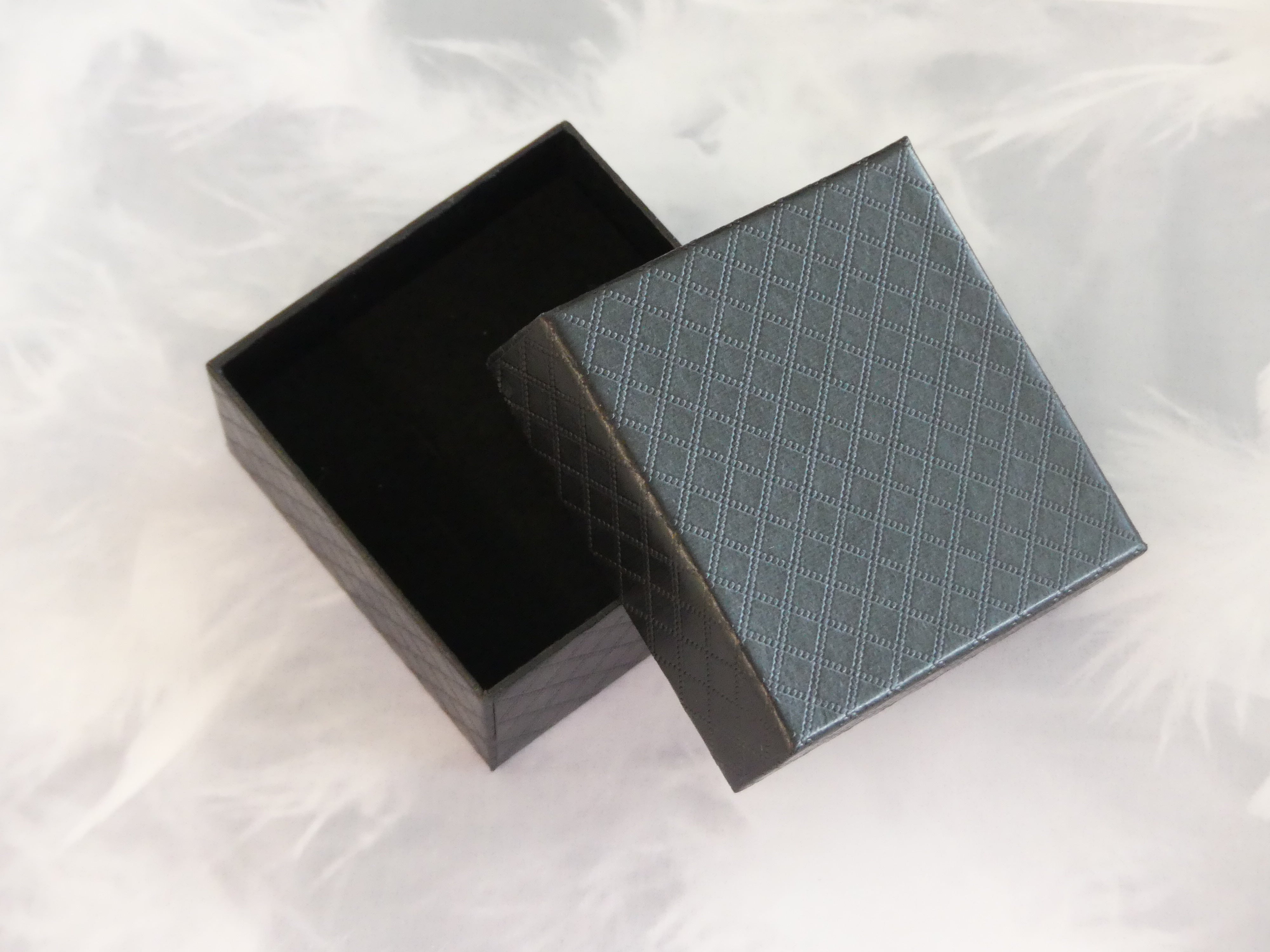 Boîte emballage cadeau noir 7.5 x 7.5 x 3.5 cm