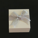 Boîte emballage cadeau nœud papillon blanc 7.6 x 7.6 x 4.3 cm