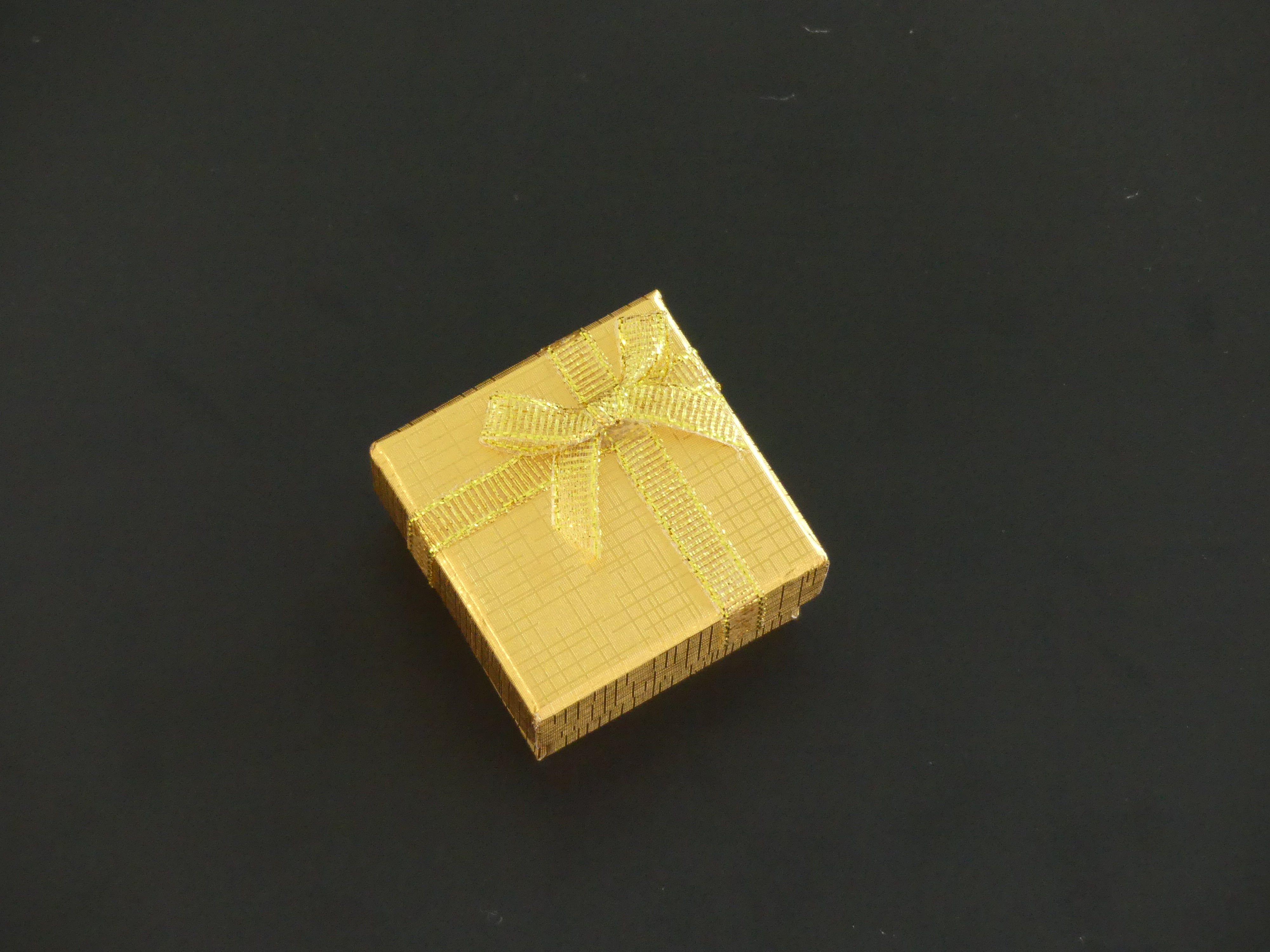 Boîte emballage cadeau nœud papillon doré 5 x 5 x 3.1 cm