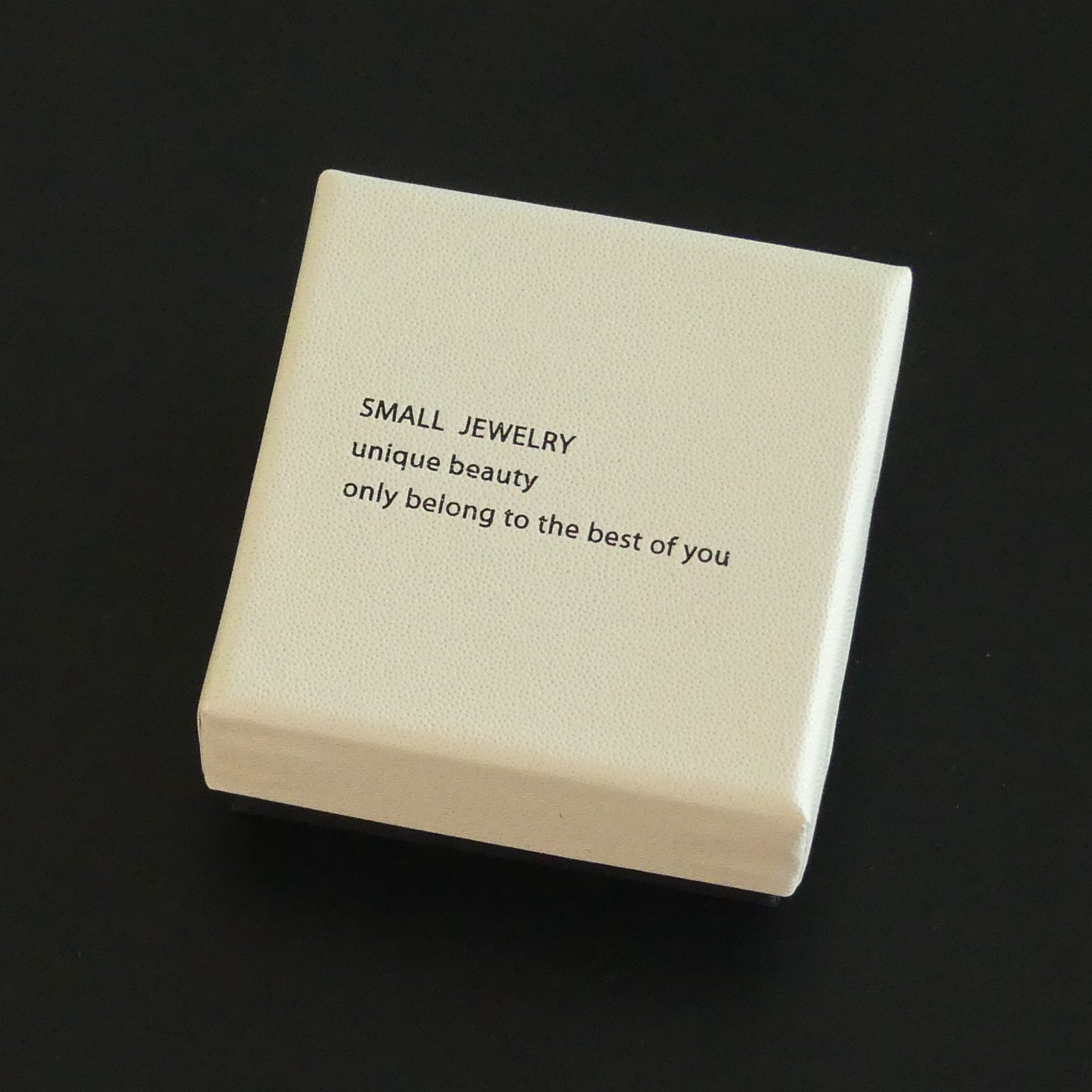 Boîte emballage cadeau blanc-noir 5 x 5 x 3.25 cm