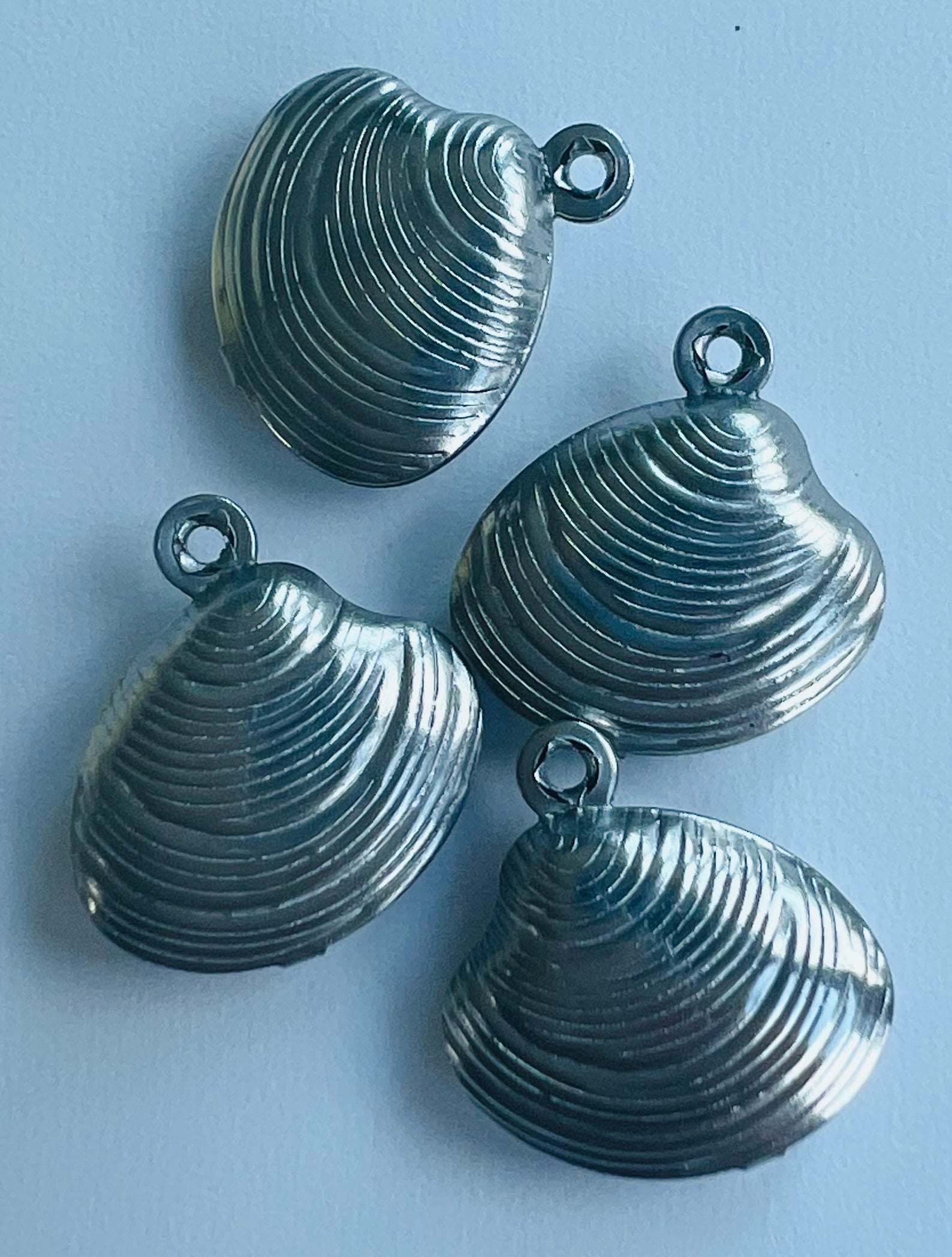 Pendentif coquille en acier inoxydable (1 pce)