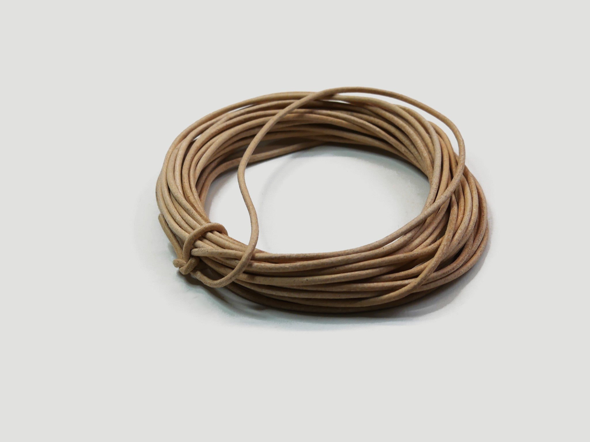 Cordon en cuir indien brun très clair - (1 pièce)