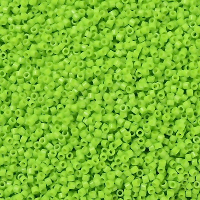 Delica 11 - Perle de verre intérieur en soie teintée - Vert Kiwi   (4 g)
