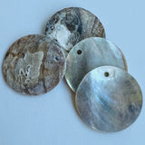 Pendentif coquillage Akoya - nacré naturel (1 pce)