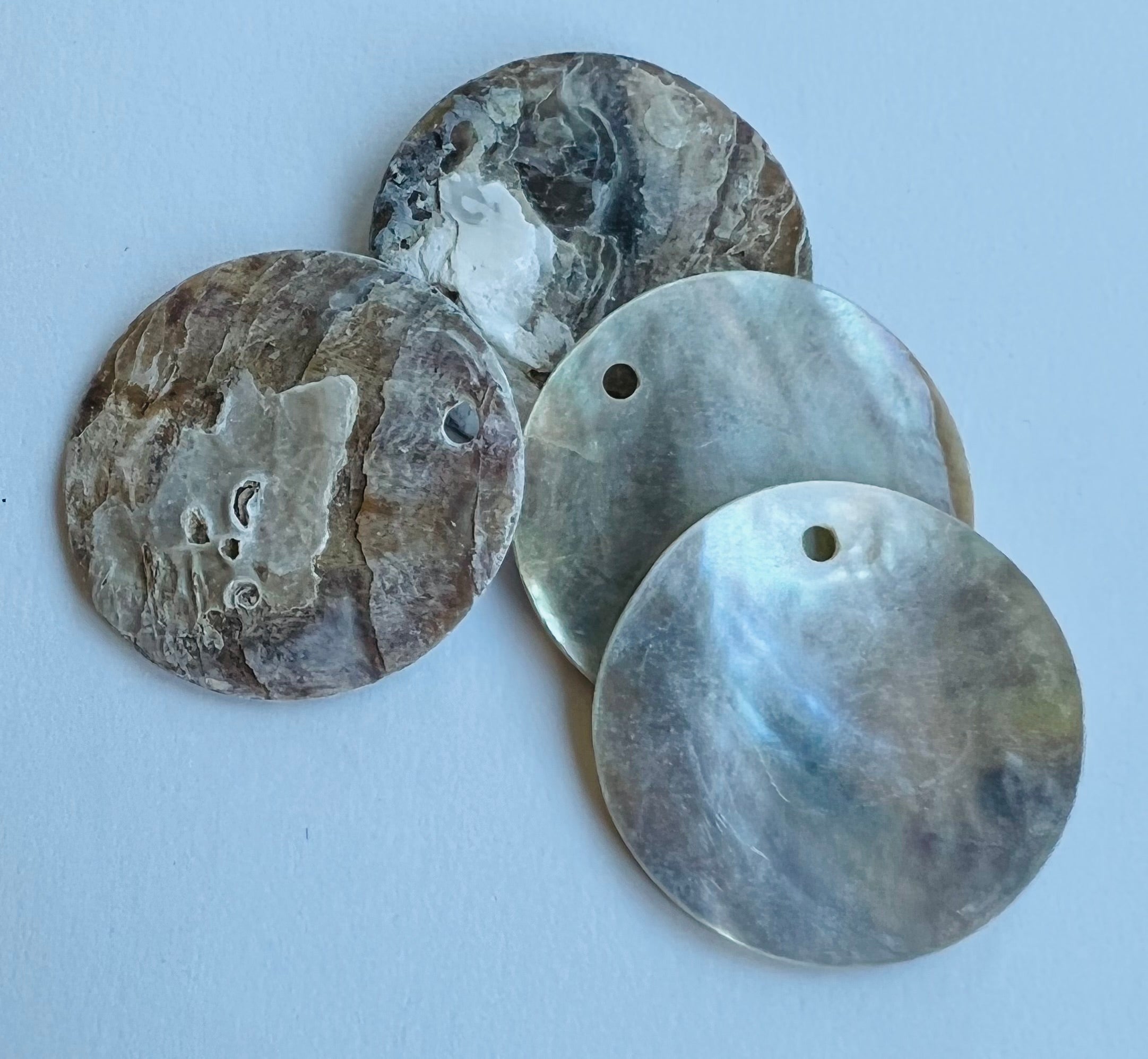 Pendentif coquillage Akoya - nacré naturel (1 pce)