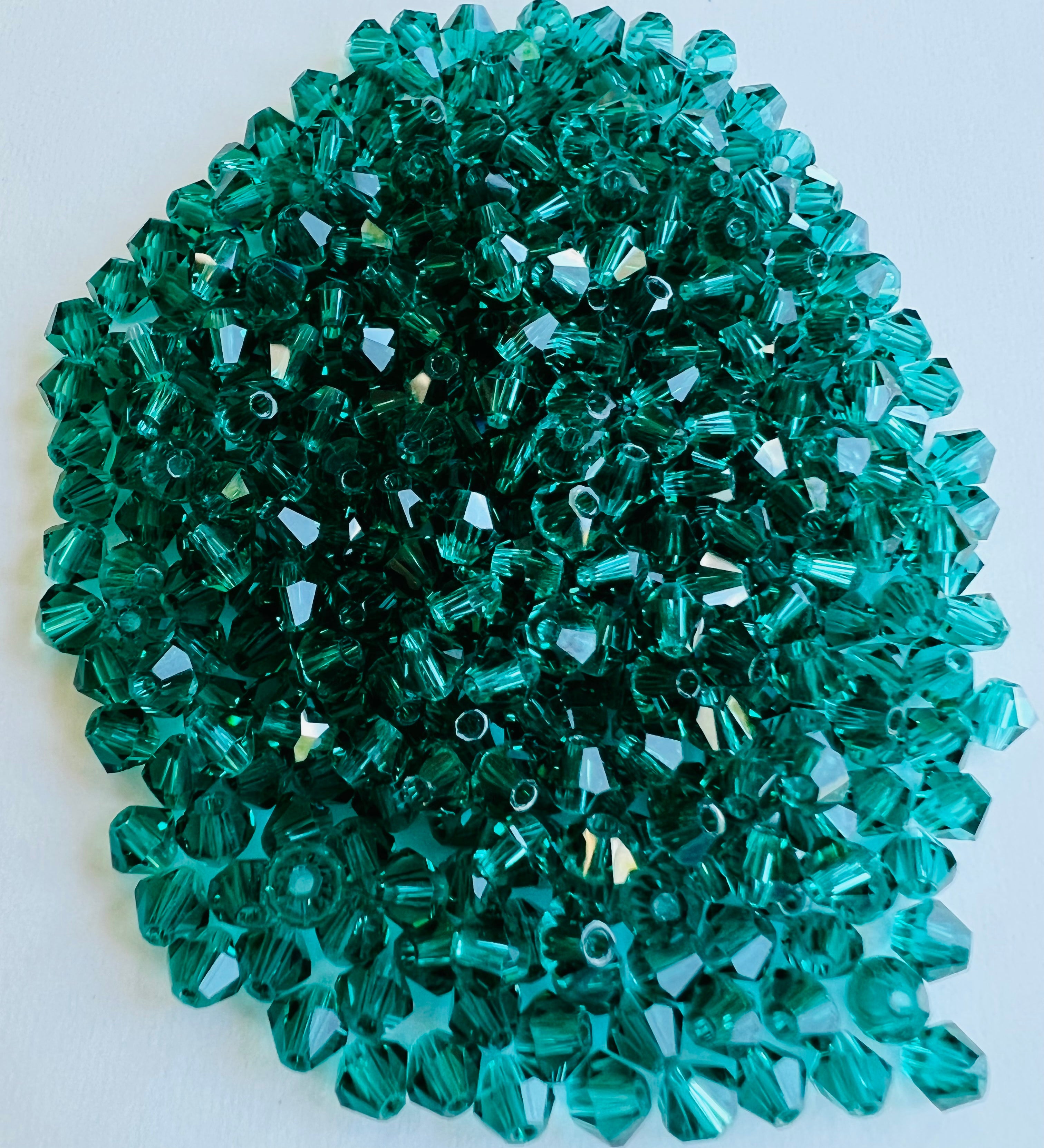 Perle de verre à facettes 4mm - Emeraude (25 pces)