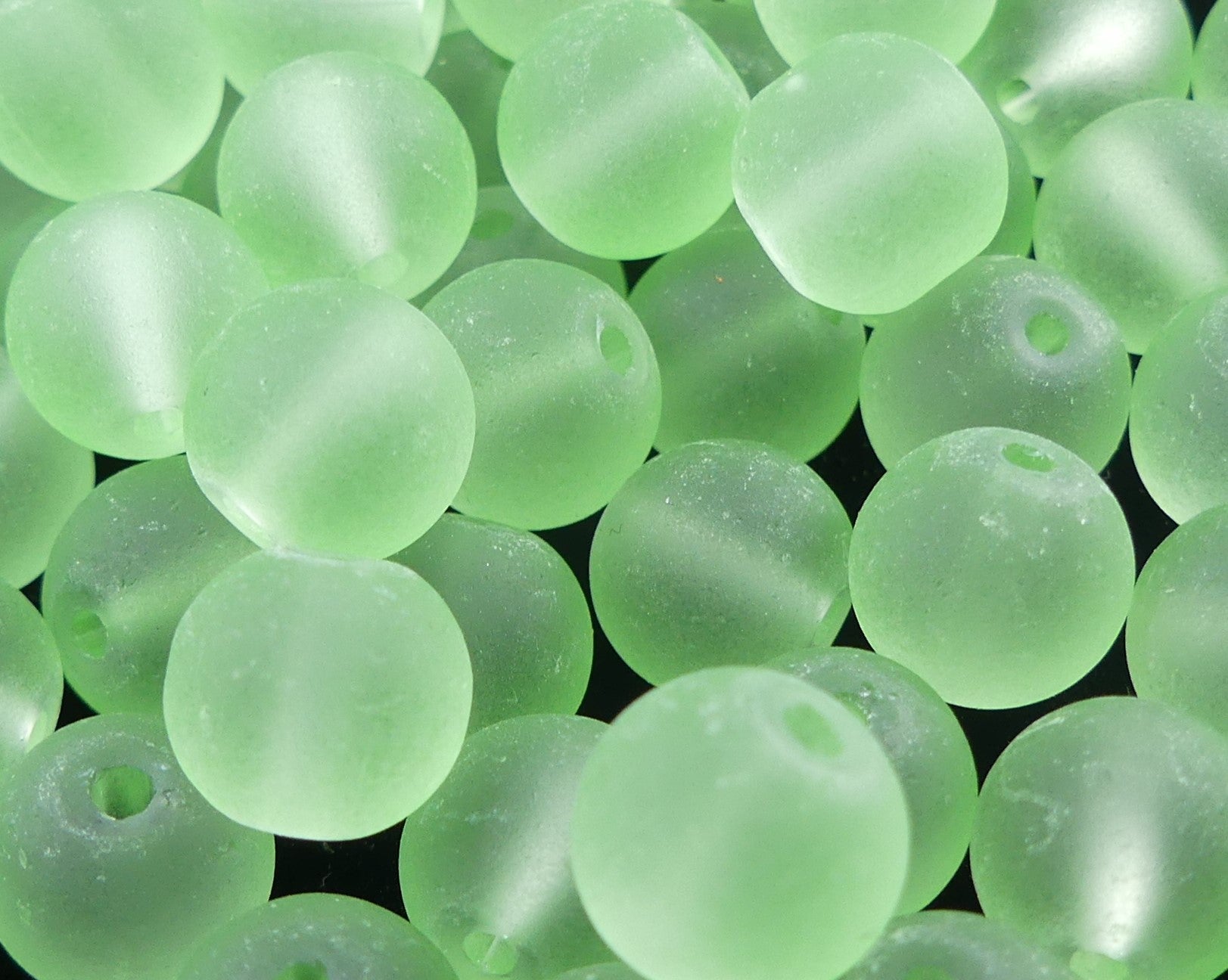 Perle de verre ronde givrée transparente 8 - Palegreen (10pces)