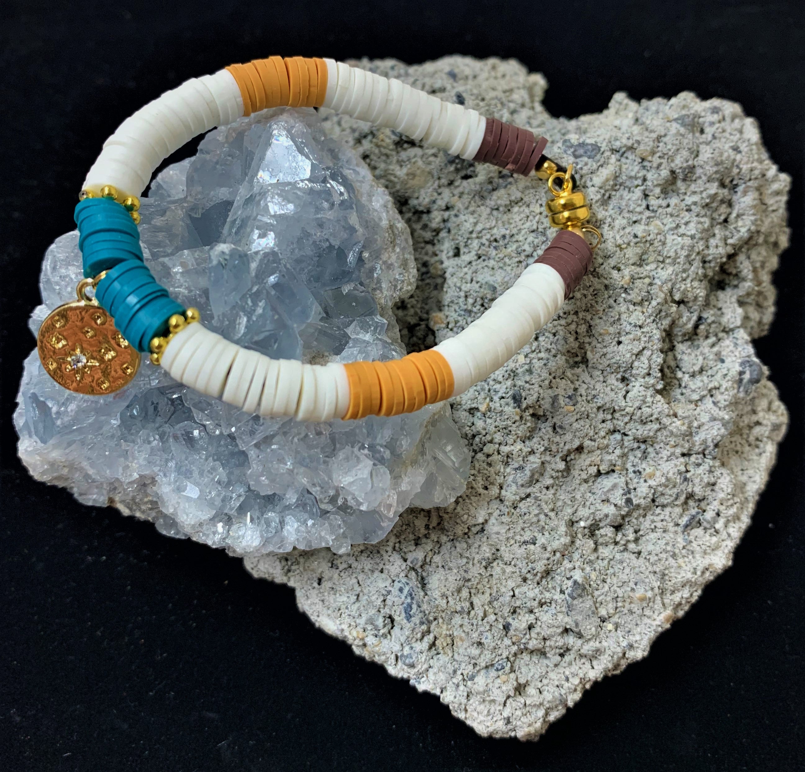 Perles Heishi - Jaune Moutarde  (5 g ~100 Pces)