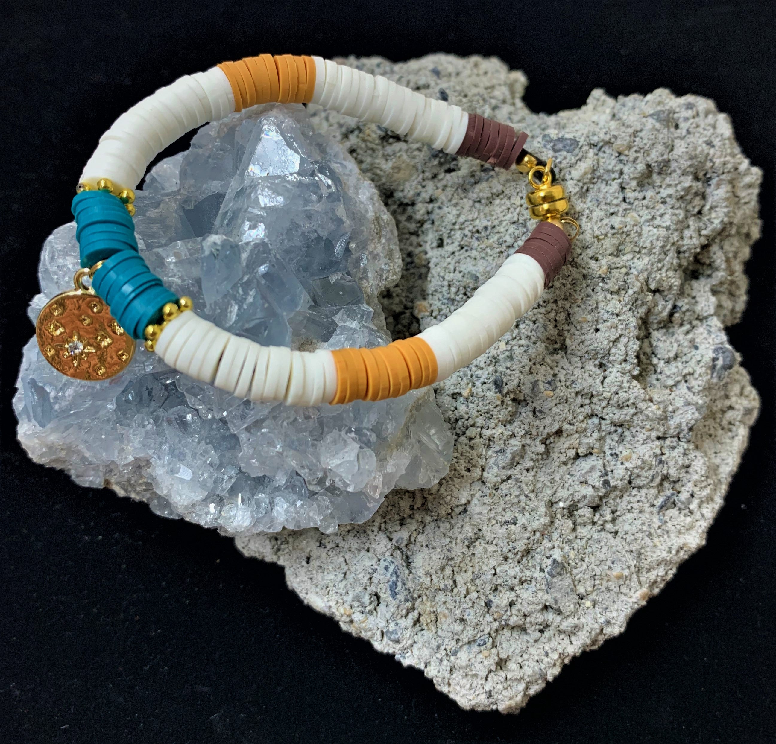 Perles Heishi - Jaune Moutarde  (5 g ~100 Pces)