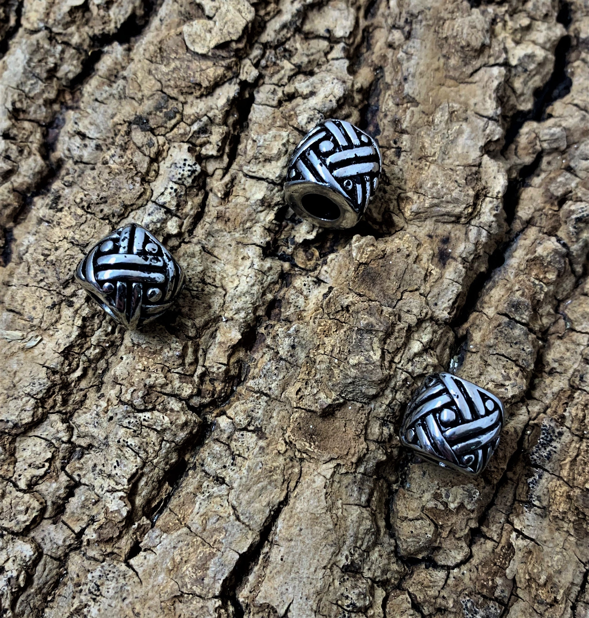 Perles - baril en argent antique