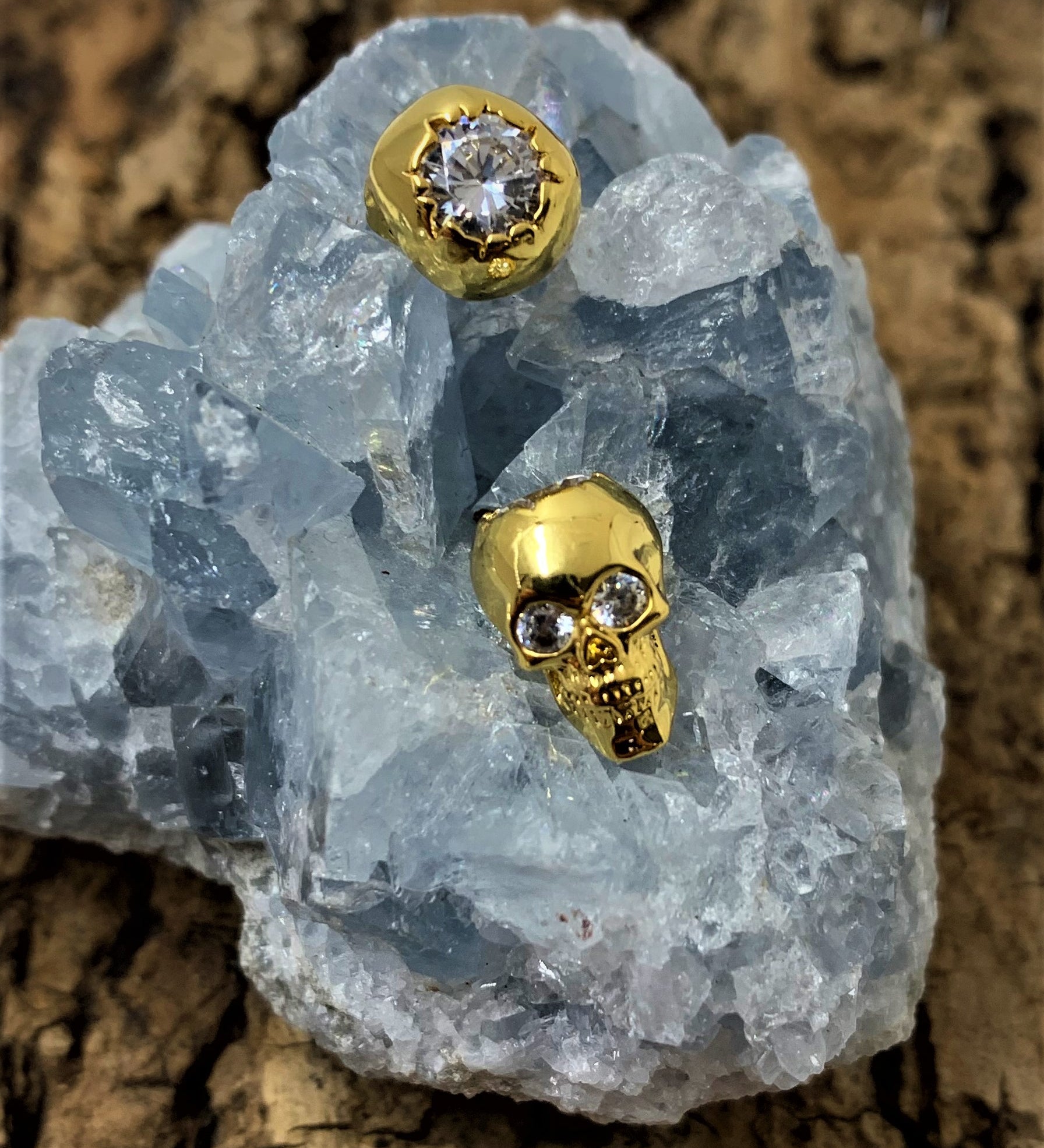 Perle crâne - doré (1 pce)