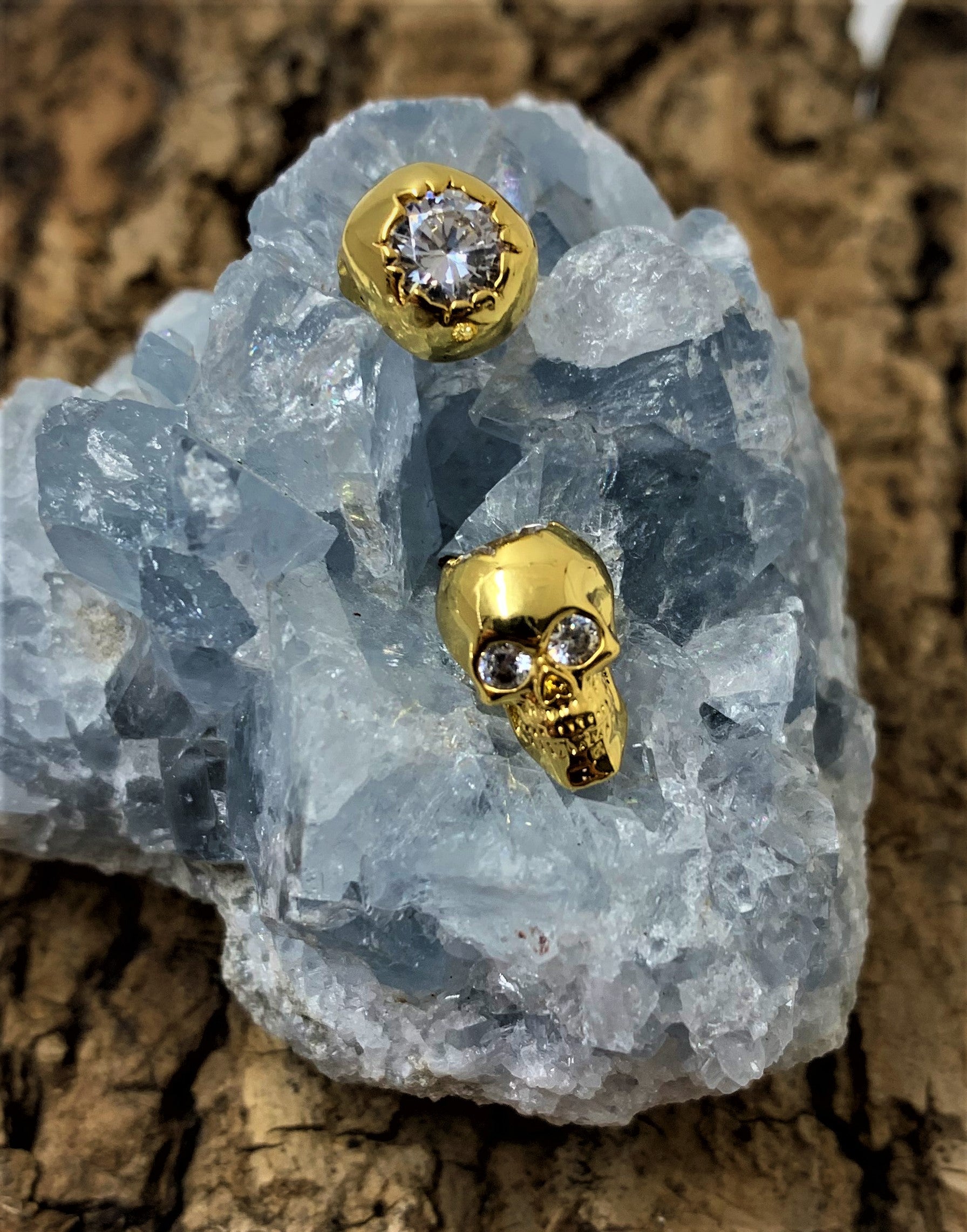 Perle crâne - doré (1 pce)