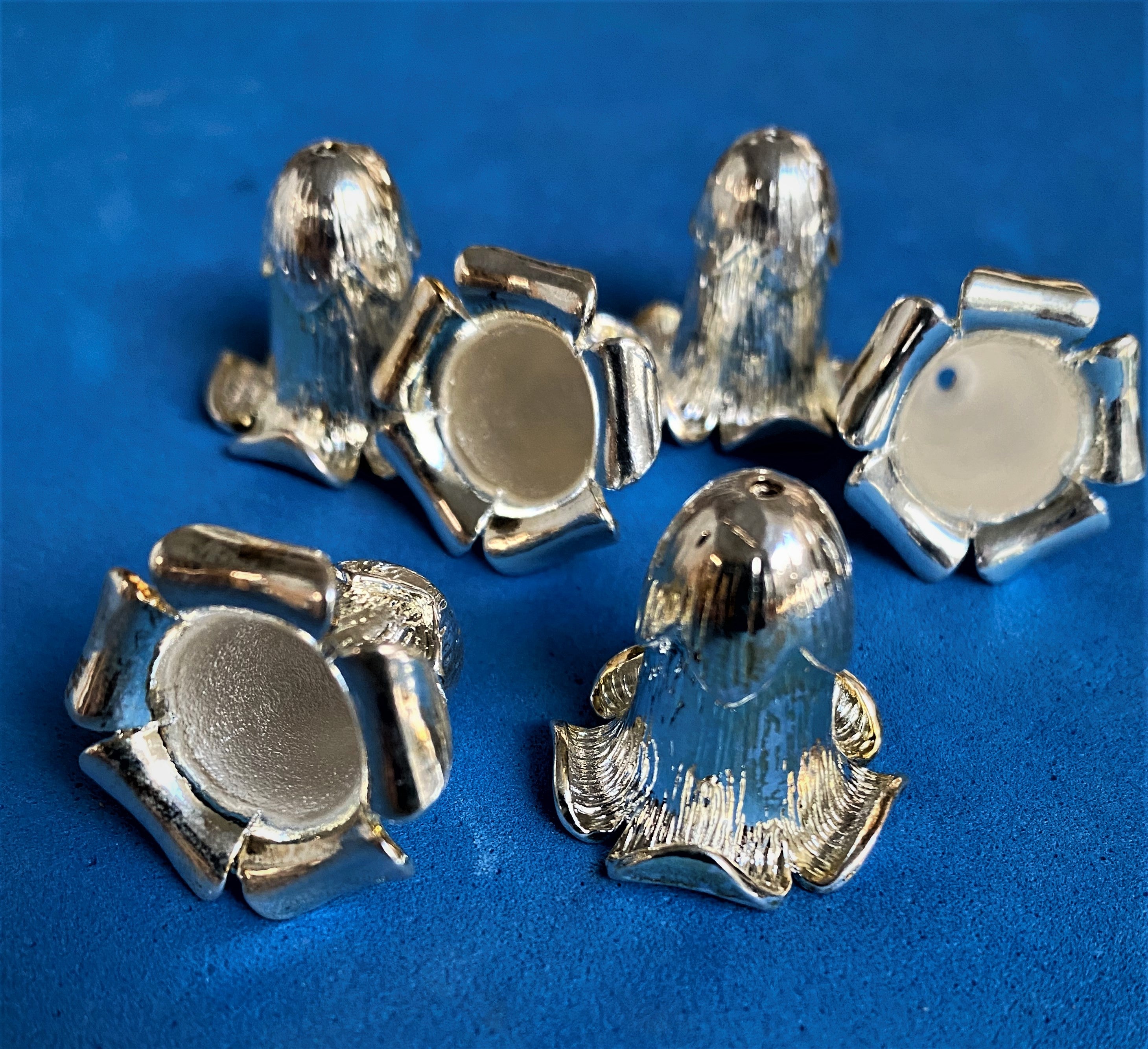 Couvre-Perle fleur 20 mm argenté (à la pièce)