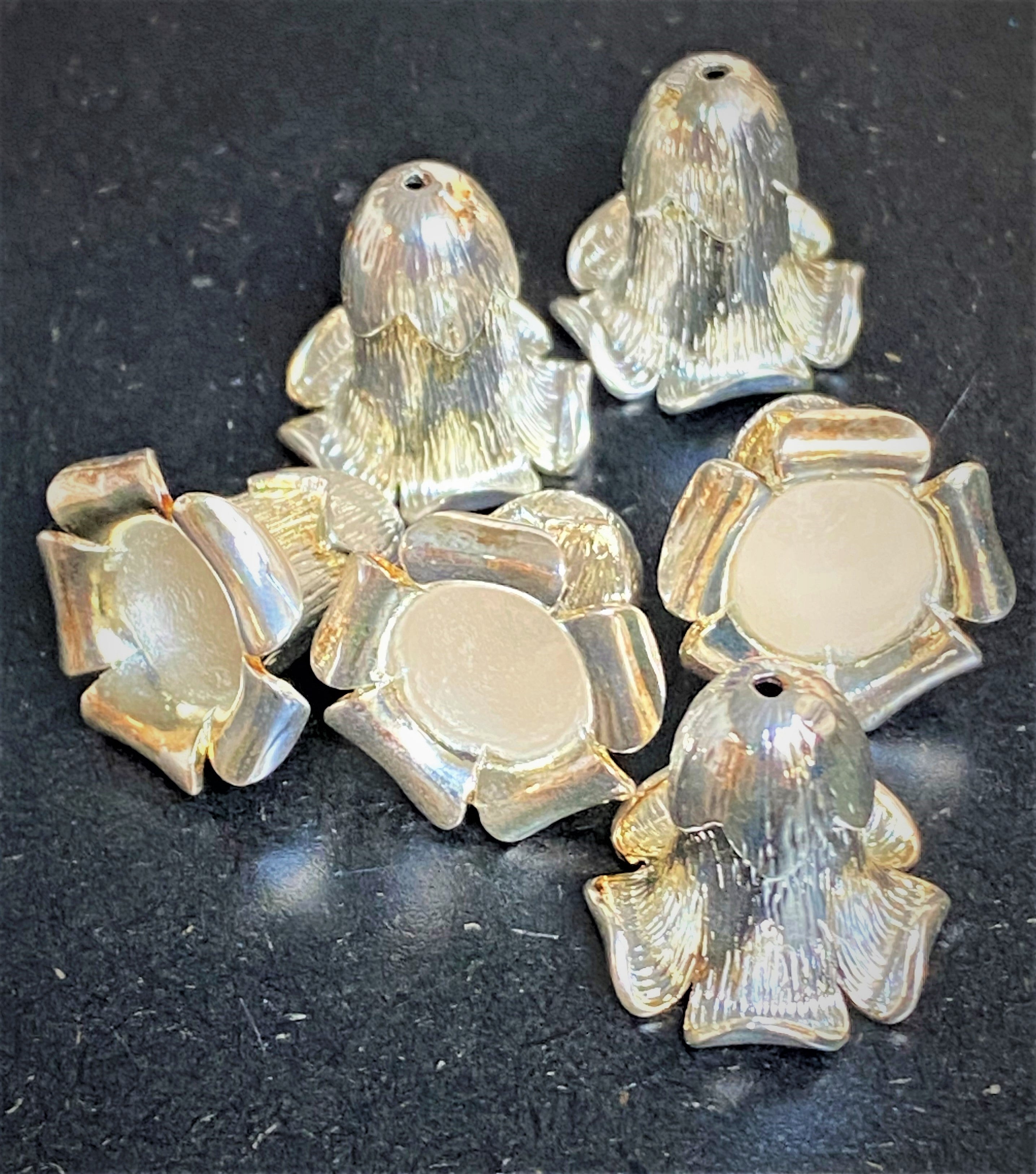 Couvre-Perle fleur 20 mm argenté (à la pièce)