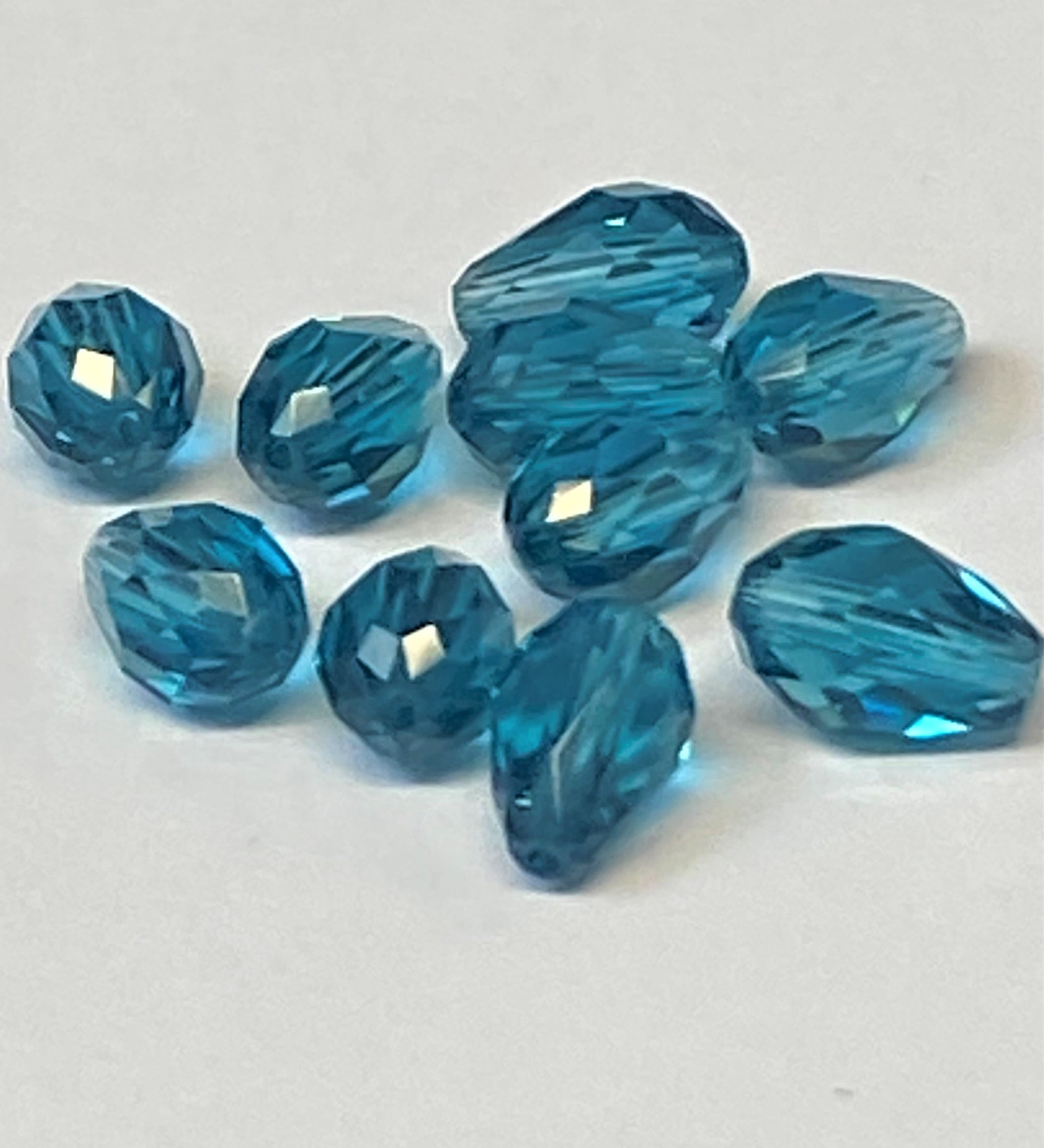 Larme Swaro 9x6mm, Indicolite (5pces)