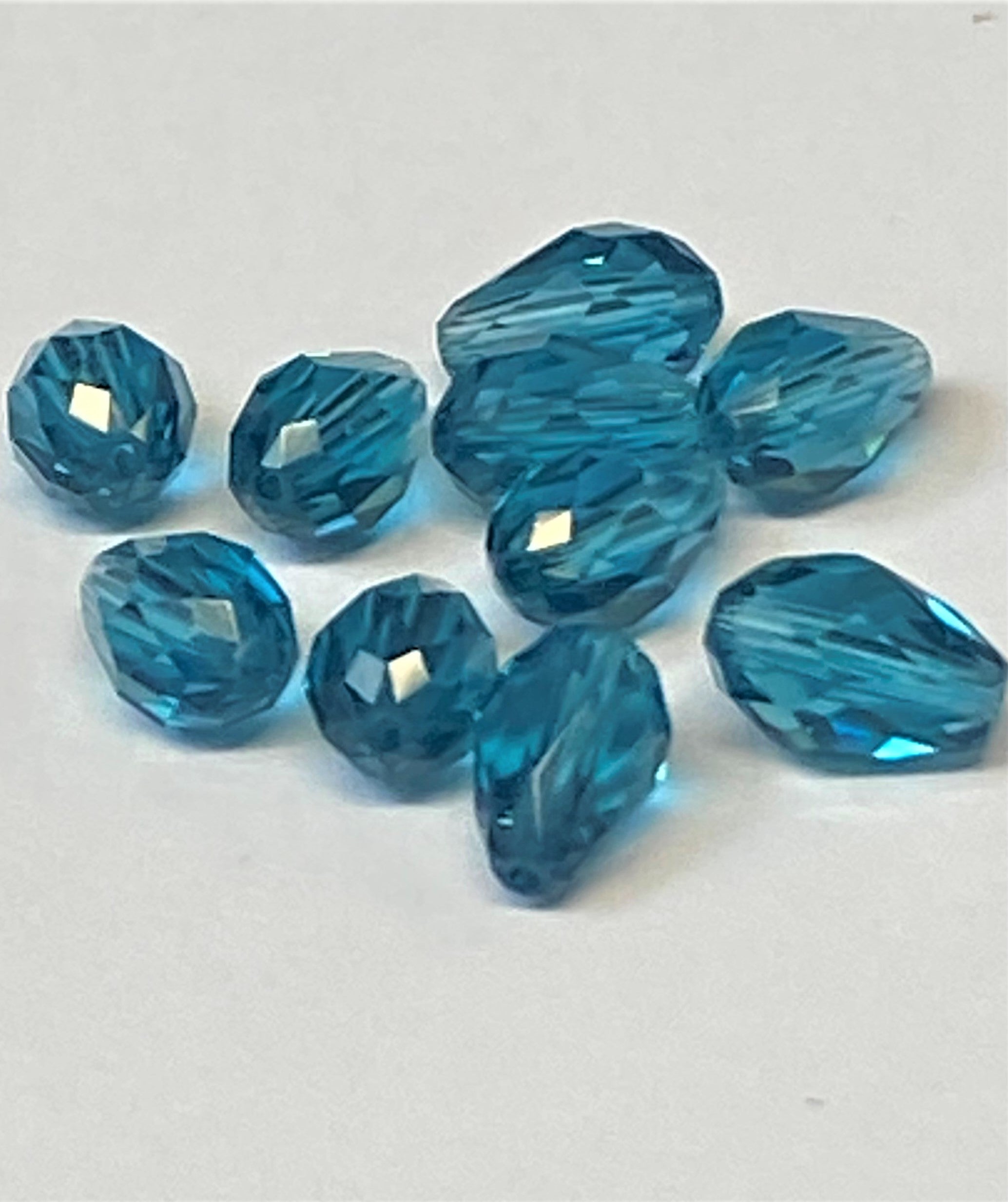 Larme Swaro 9x6mm, Indicolite (5pces)
