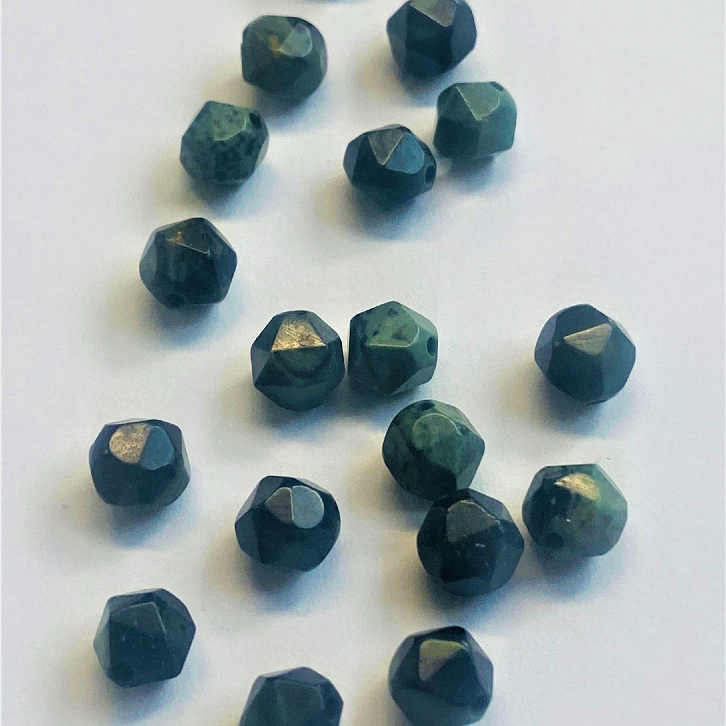 Perles de Jaspe kambaba naturel, taillées à facettes - (10 pces)