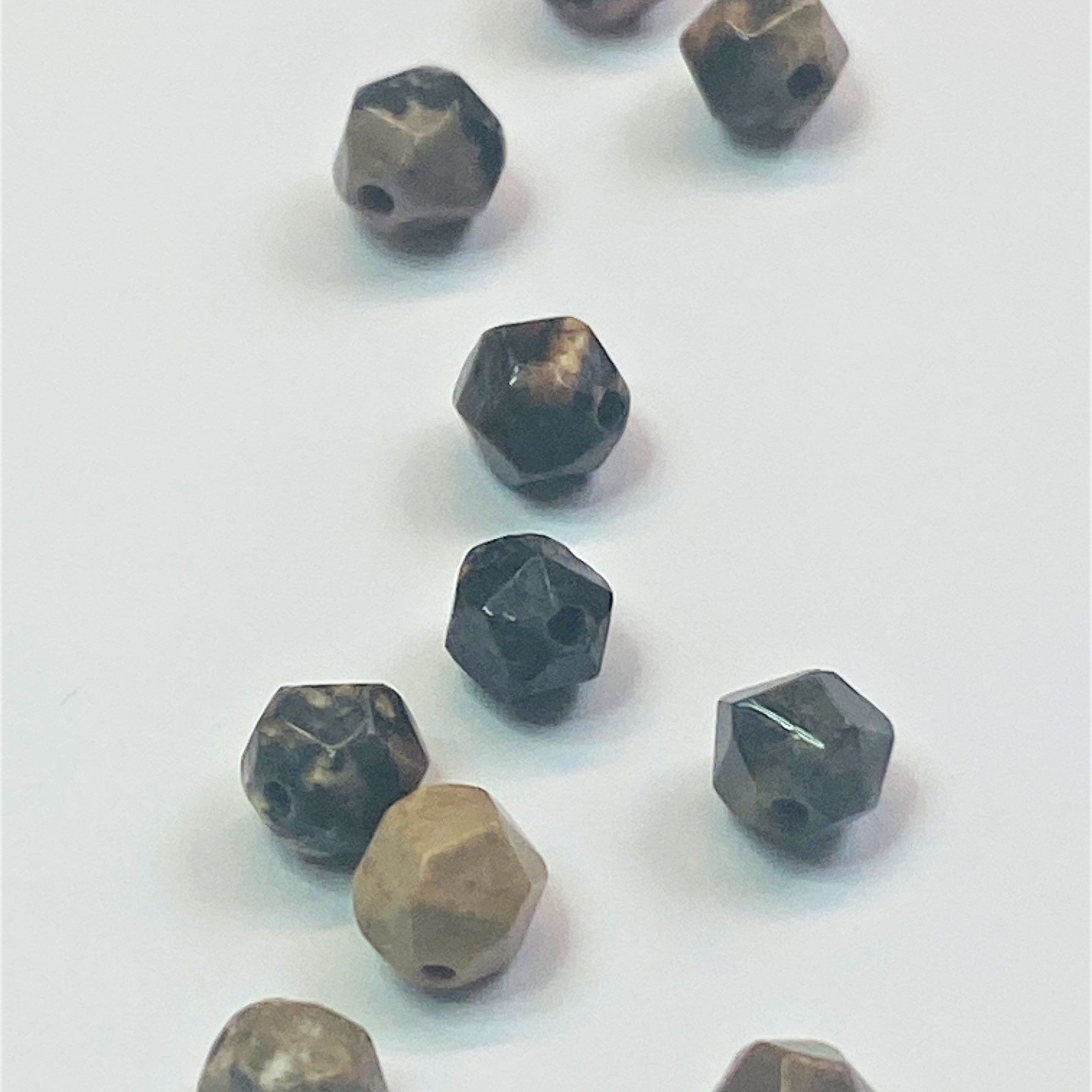 Perles de rhodonite naturelle, taillées à facettes - (10 pces)