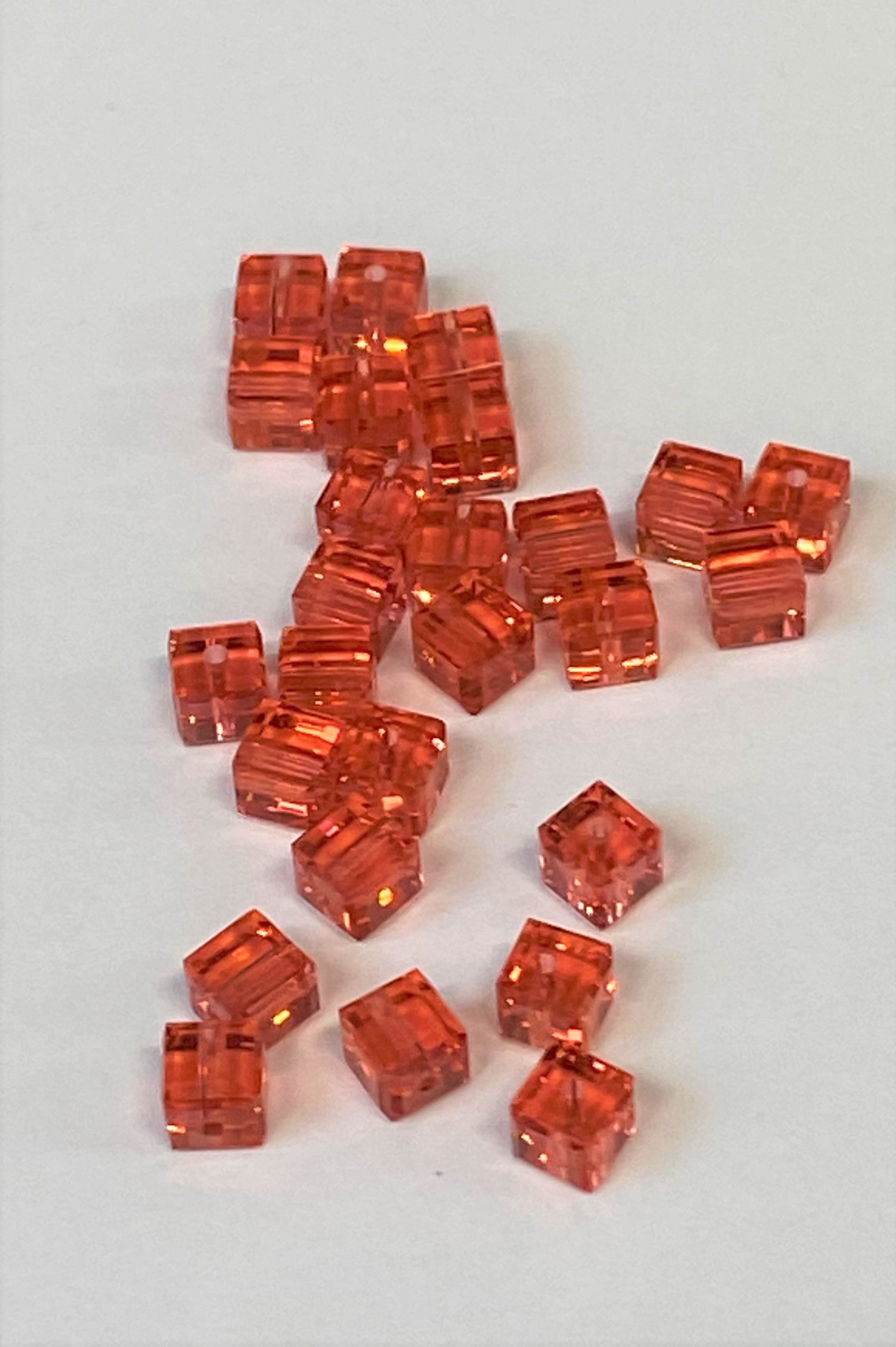 Cube 4mm - Padparadcha (5 pces)