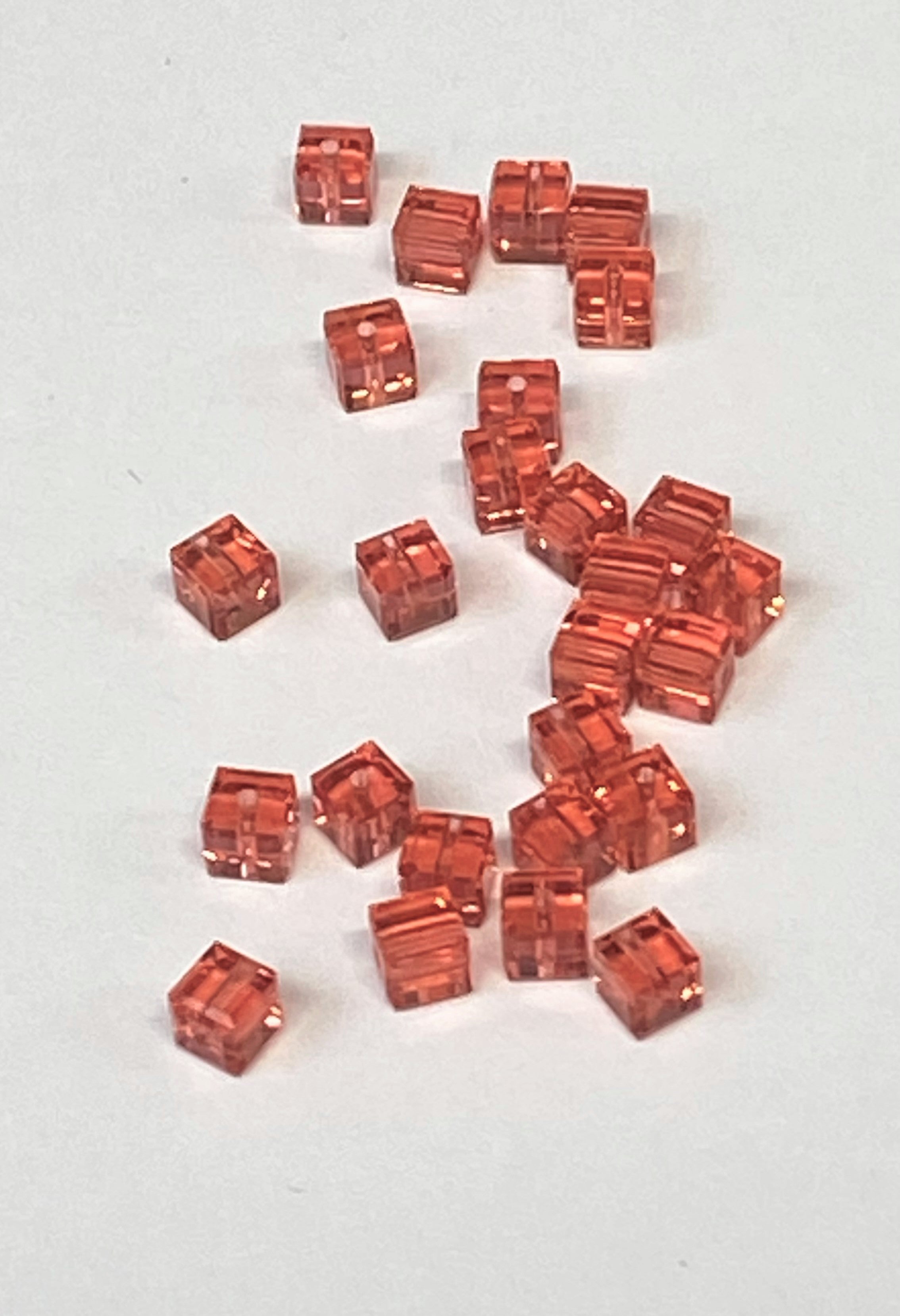 Cube 4mm - Padparadcha (5 pces)