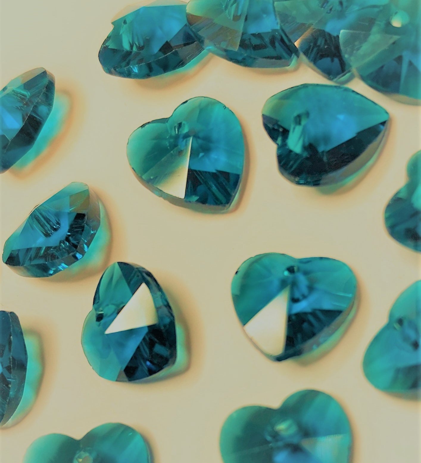 Coeur de verre à facettes Turquoise   (2 pces)