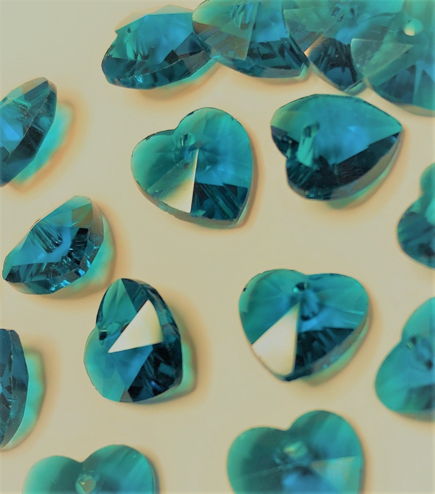 Coeur de verre à facettes Turquoise   (2 pces)