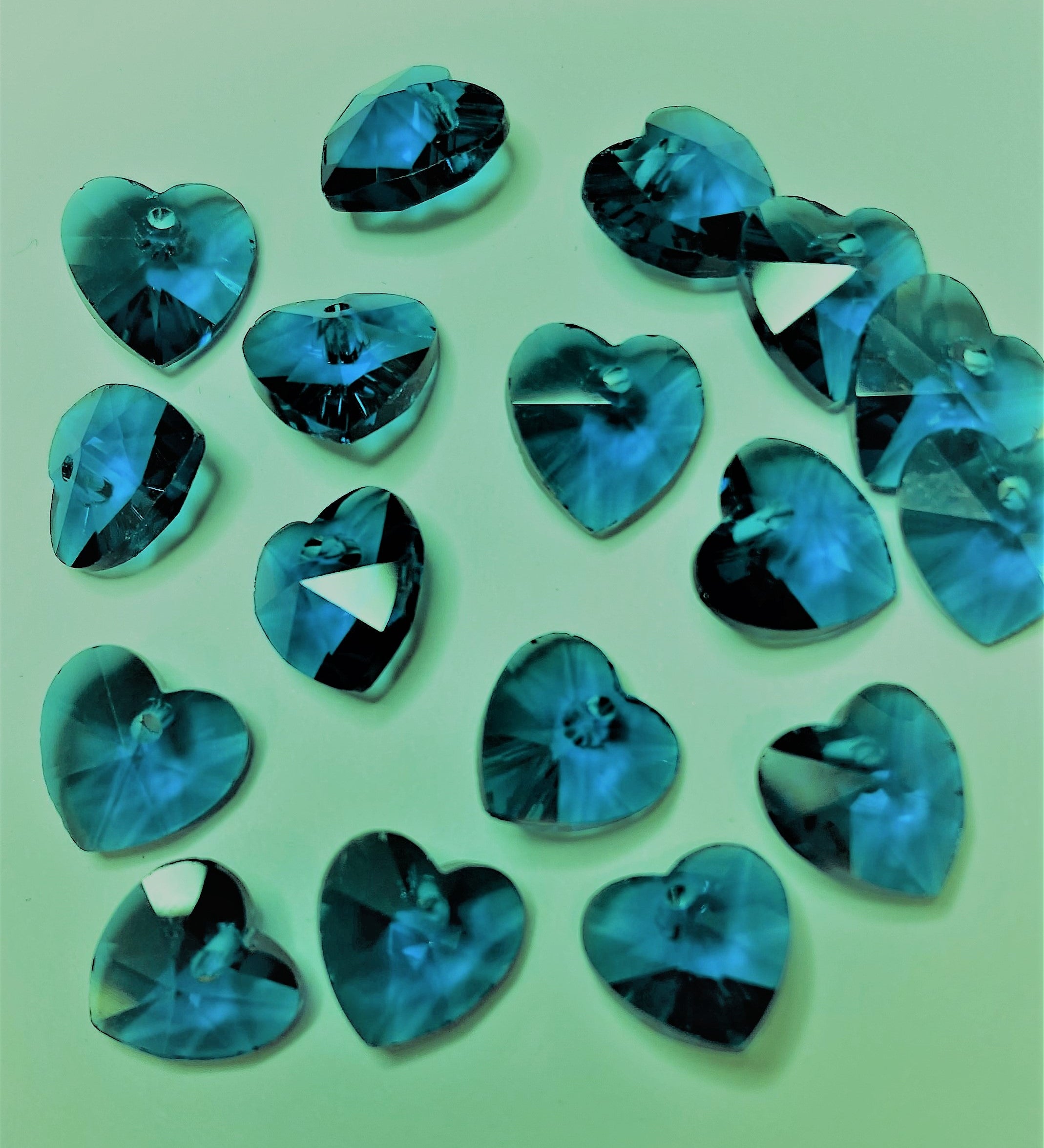 Coeur de verre à facettes Turquoise   (2 pces)