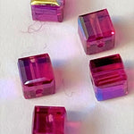Cube 4 mm , Fuschia AB ( 5 pces)