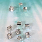 Cube 4mm,  Cornet Argent Light  (5pces)