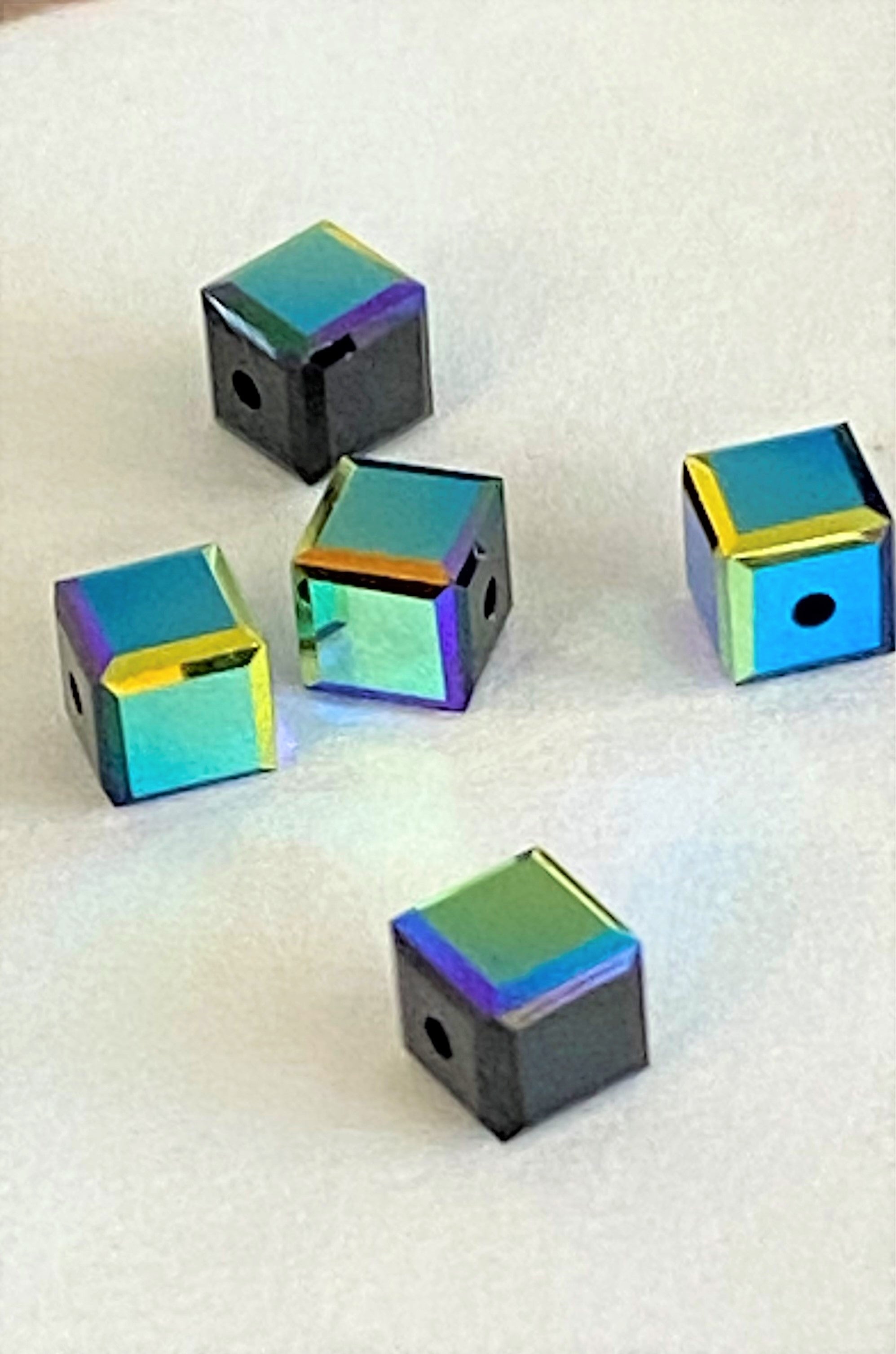 Cube 4mm , Jet AB (5pces)
