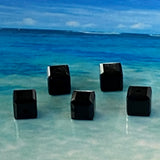Cube 4mm , Jet  (5pces)