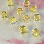 Cube 4mm , Jonquil AB, (5pces)